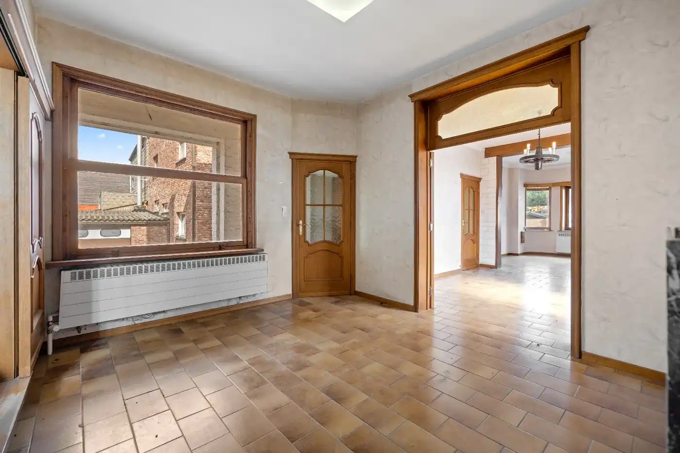Te renoveren woning met ruime loods en stockagemogelijkheden  foto 18
