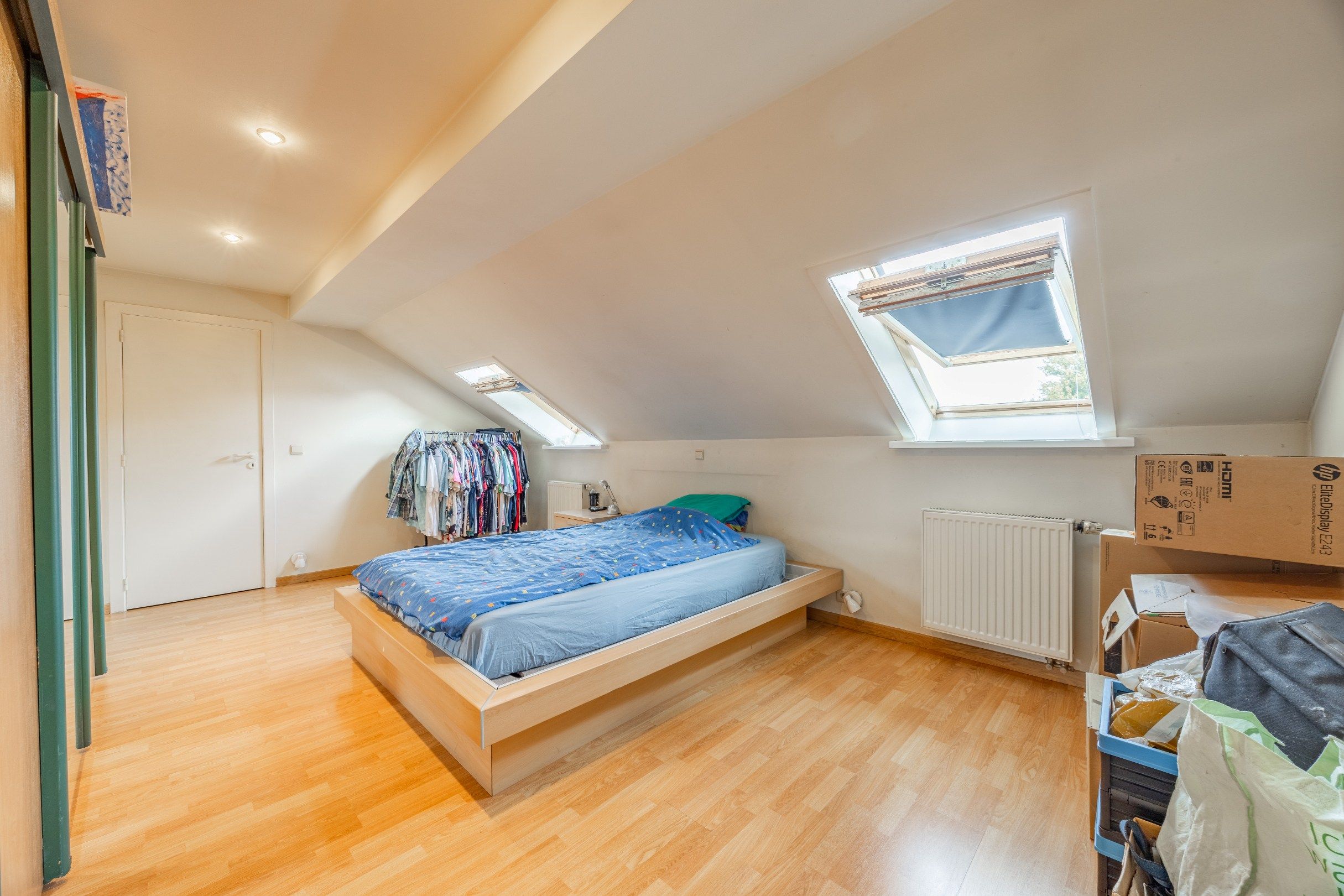 MULTIFUNCTIONELE EIGENDOM MET COMMERCIËLE LIGGING foto 22