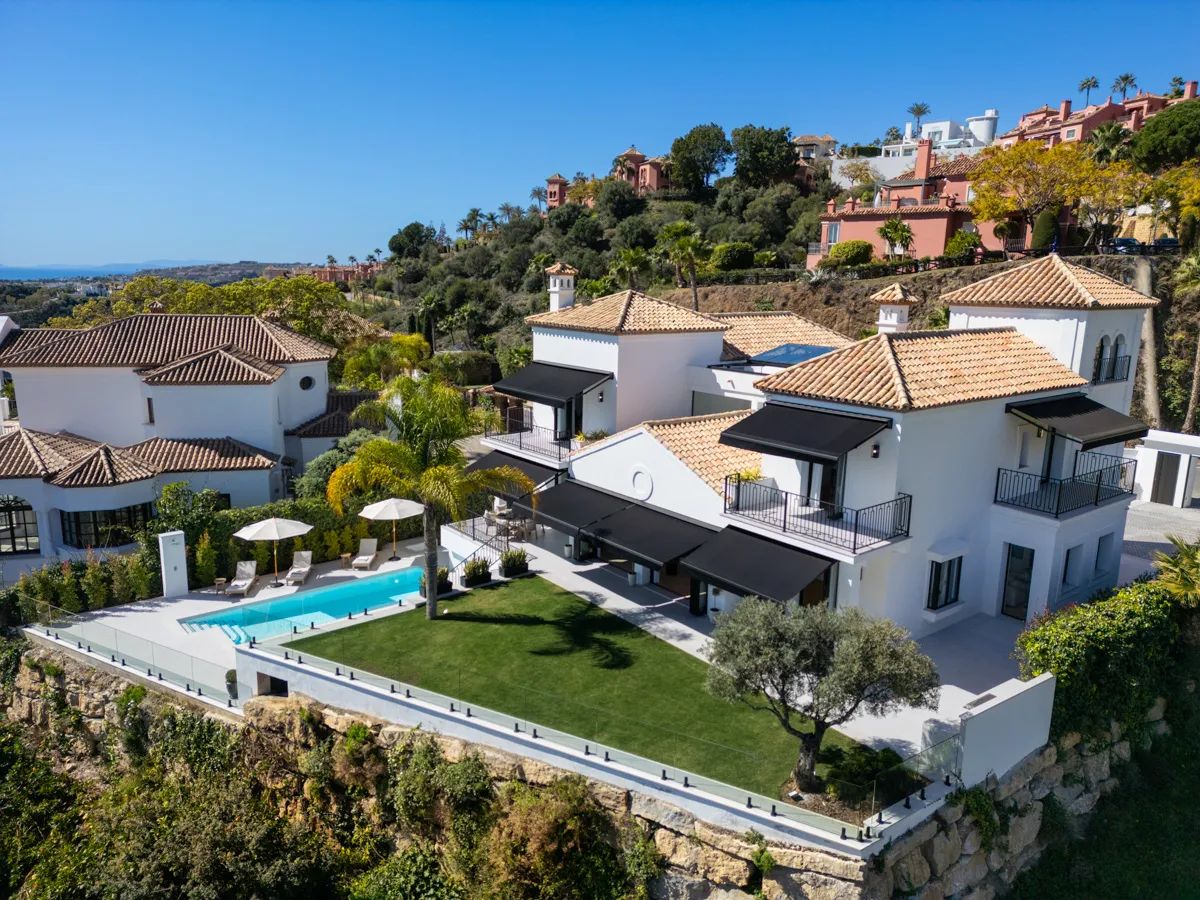 Waar design en uitzicht samensmelten – ultieme villa in het hart van de Costa del Sol foto 18