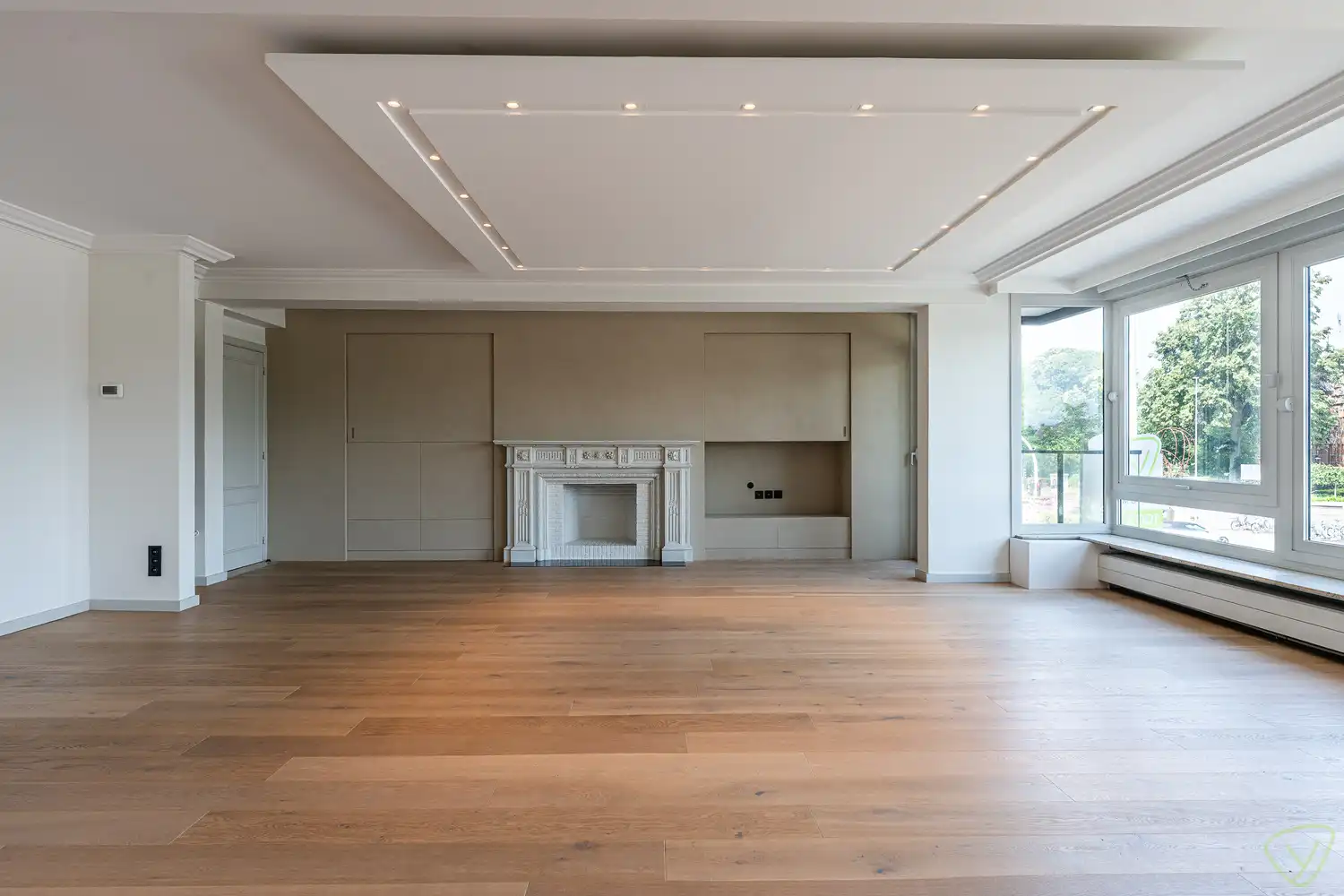 Uitzonderlijk groot appartement nabij het station van Eeklo! foto 6