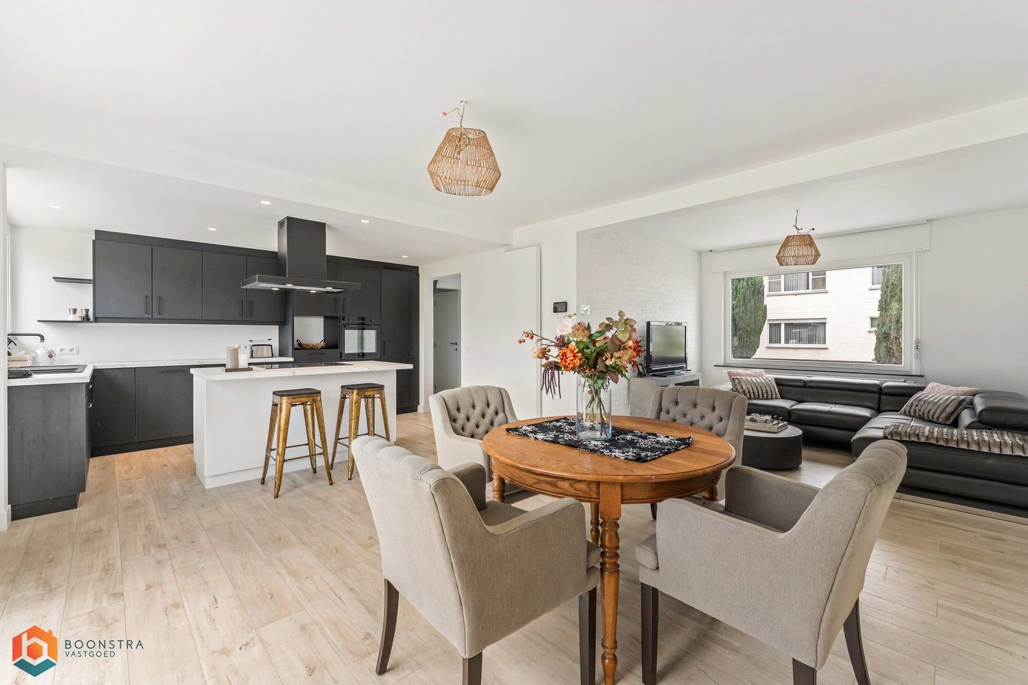 Woning met 4 slpkrs en tuin foto 3