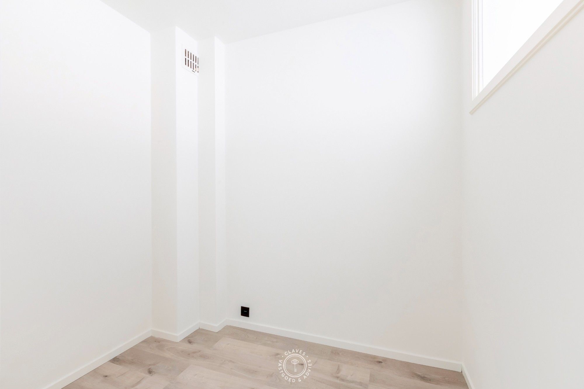 Modern gerenoveerd 2-slaapkamerappartement in het centrum van Sint-Niklaas foto 13