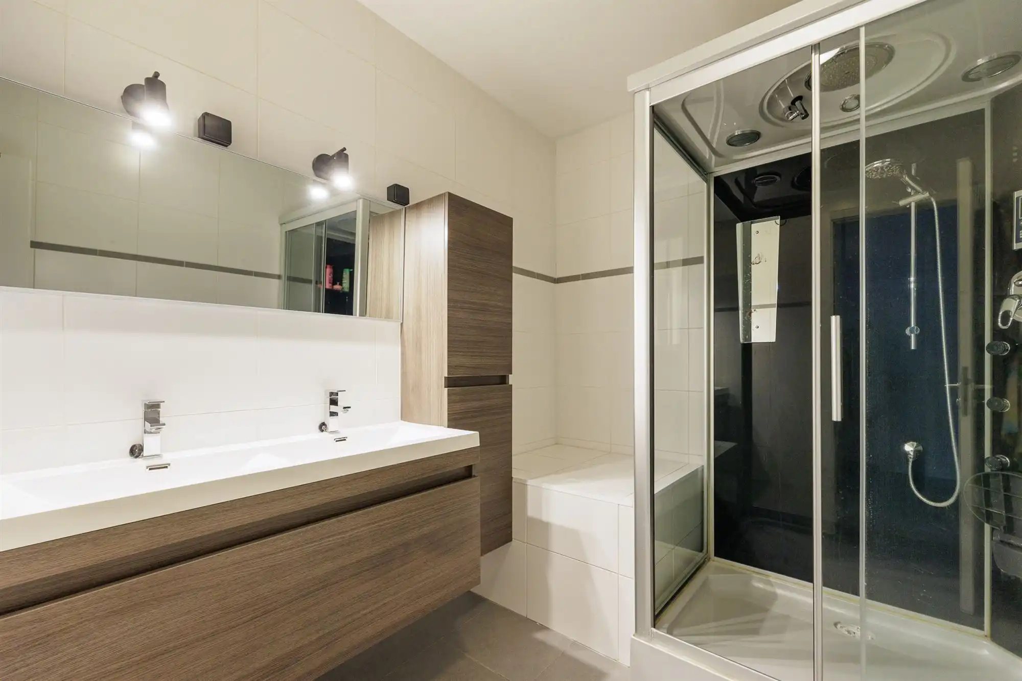 Energiezuinig twee slaapkamer appartement nabij Vrijbroekpark foto 15