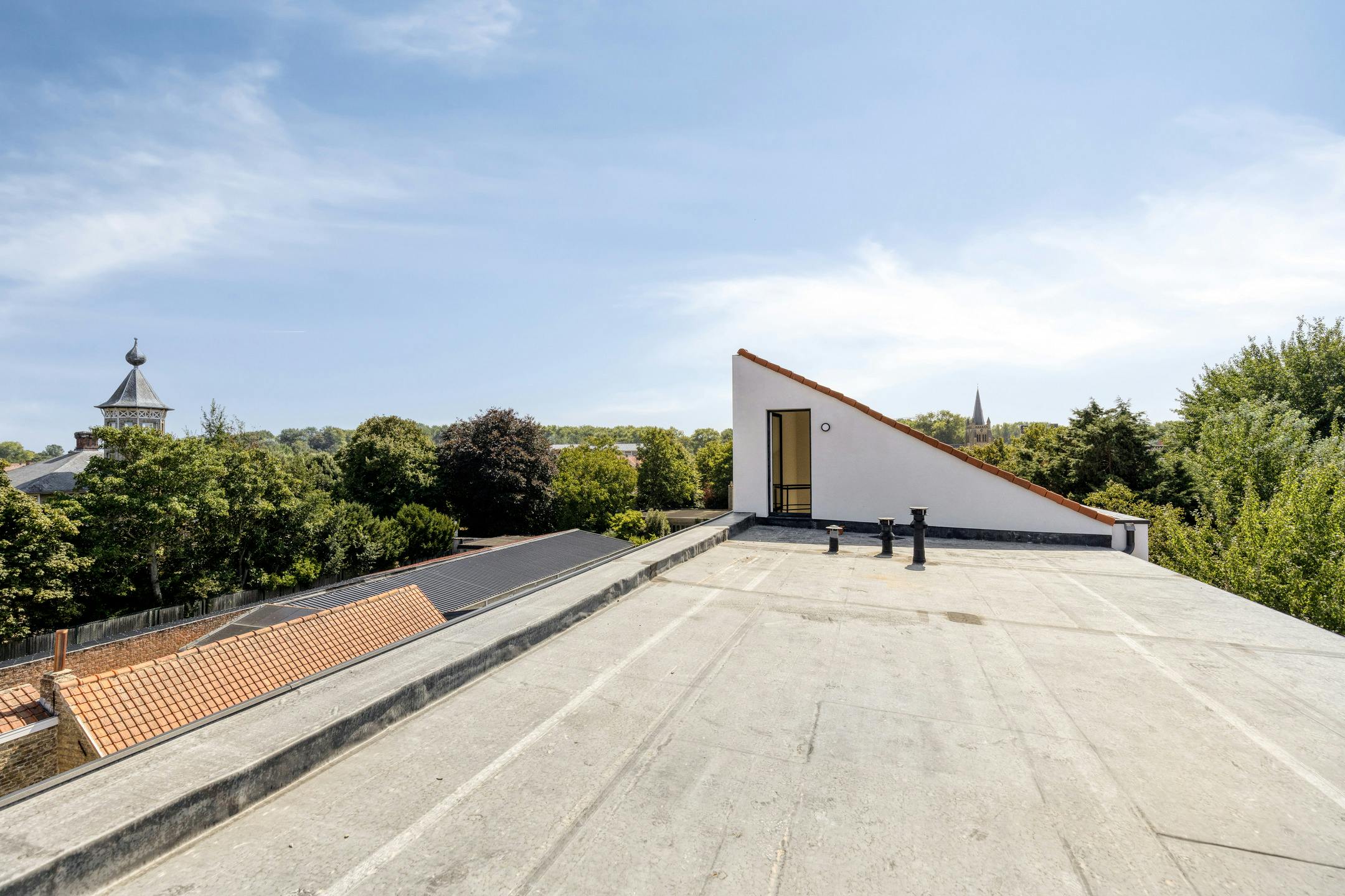 Appartement (121 m²) met 3 slaapkamers en terras in De Panne foto 7