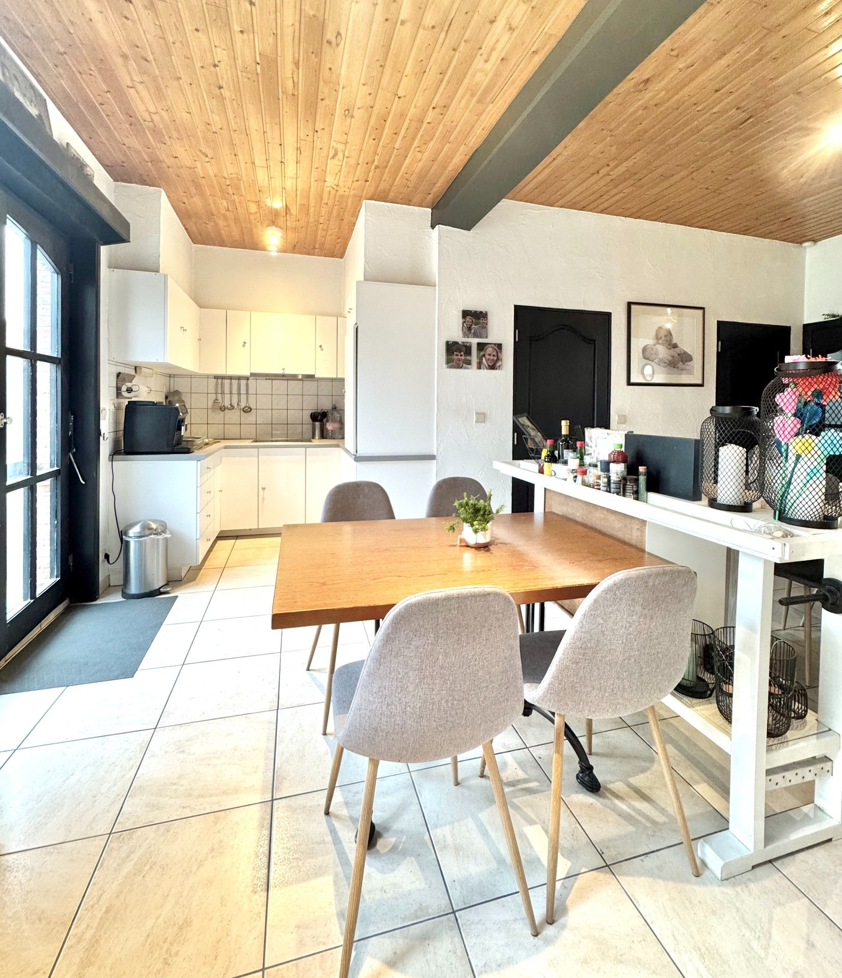 GEZELLIGE WONING MET 2 SLPKS EN TUIN OP 290 M² foto 6