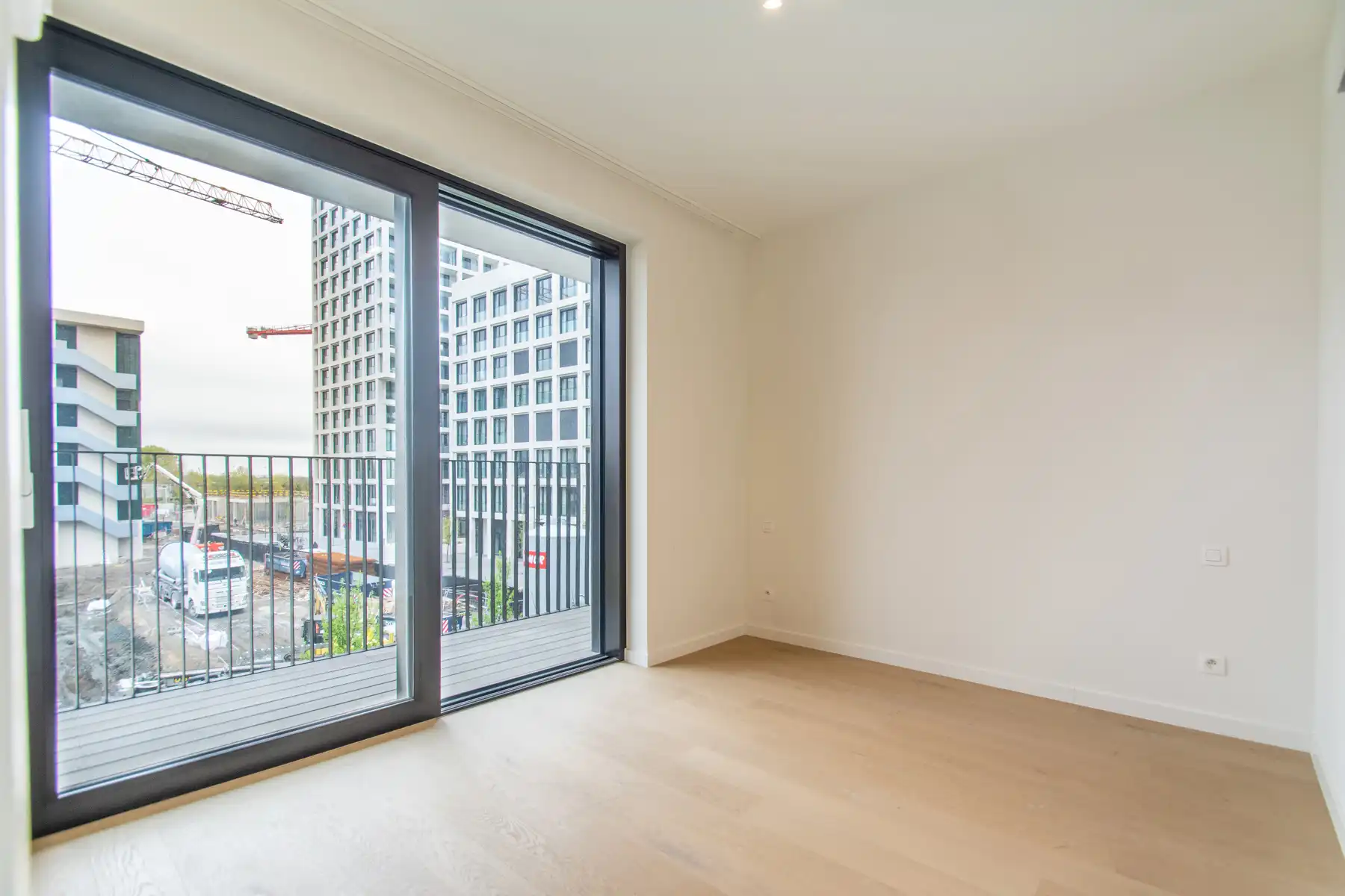 Prachtig 2slpk + bureau appartement met prachtige terrassen foto 10