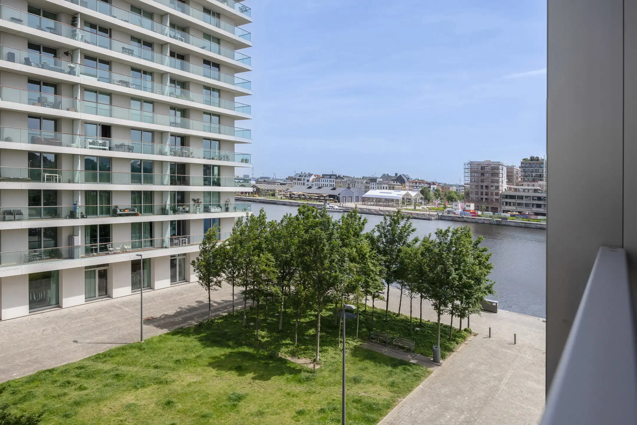 100m² wooncomfort op top ligging aan het Eilandje foto 15