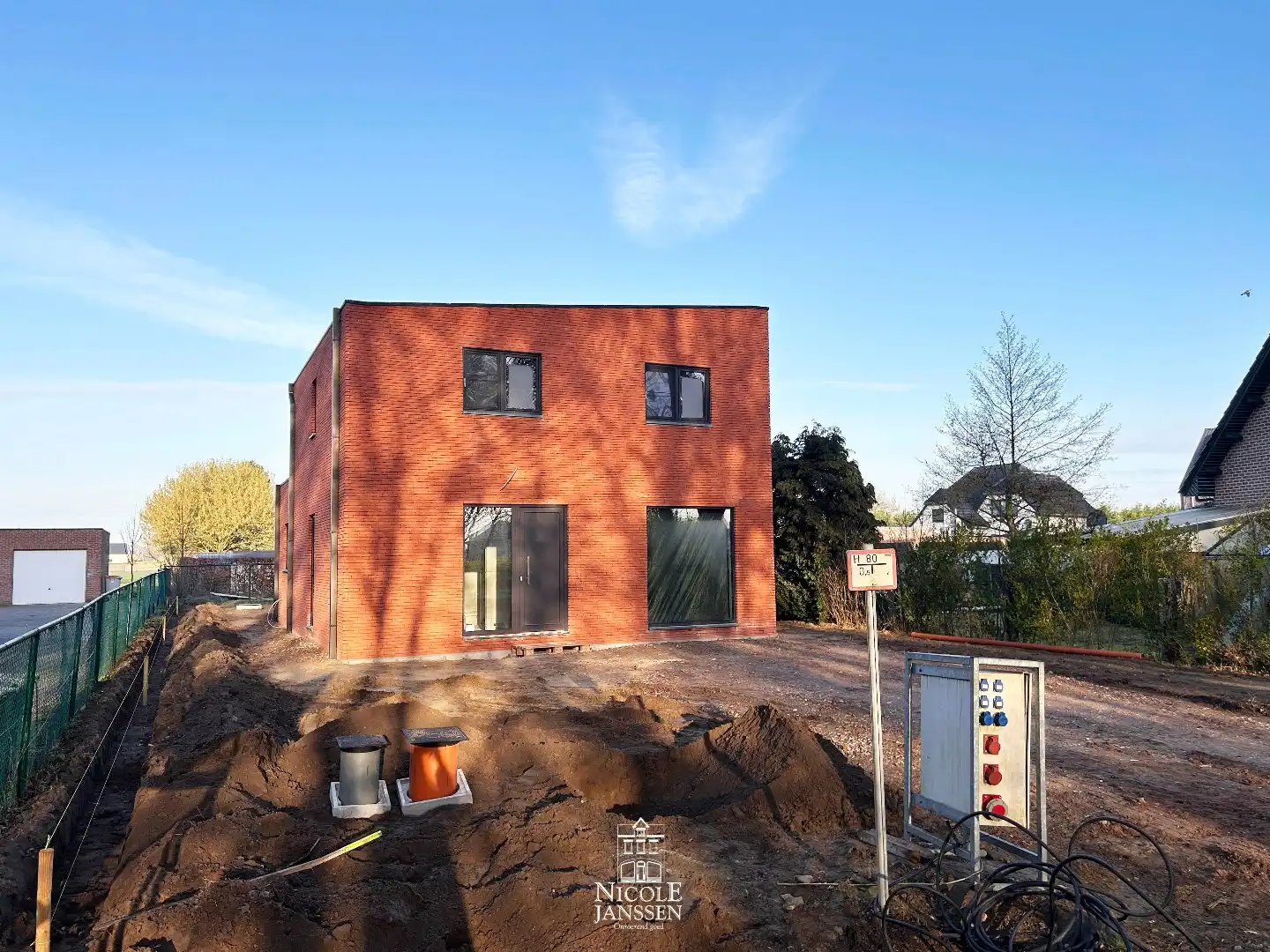 Project Venlosesteenweg 309 - - 3640 Kessenich