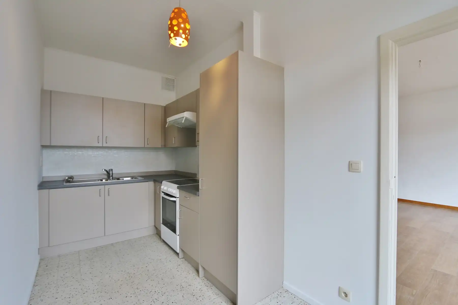 CENTRUM STAD - RUIM APPARTEMENT - 2 tot 3 SLK foto 7