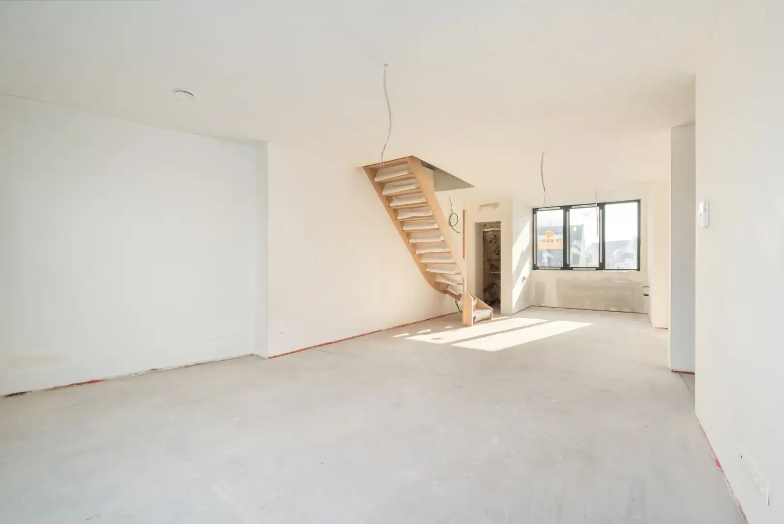 Karaktervolle "BEN" luxe duplex-appartement gelegen in het hart van Lokeren   foto 2