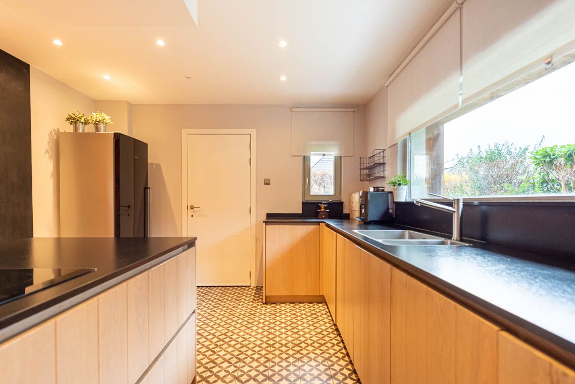 Energiezuinige woning met zonnepanelen, 3 grote slaapkamers, mooie tuin met bergplaats, zalig uitzicht foto 17