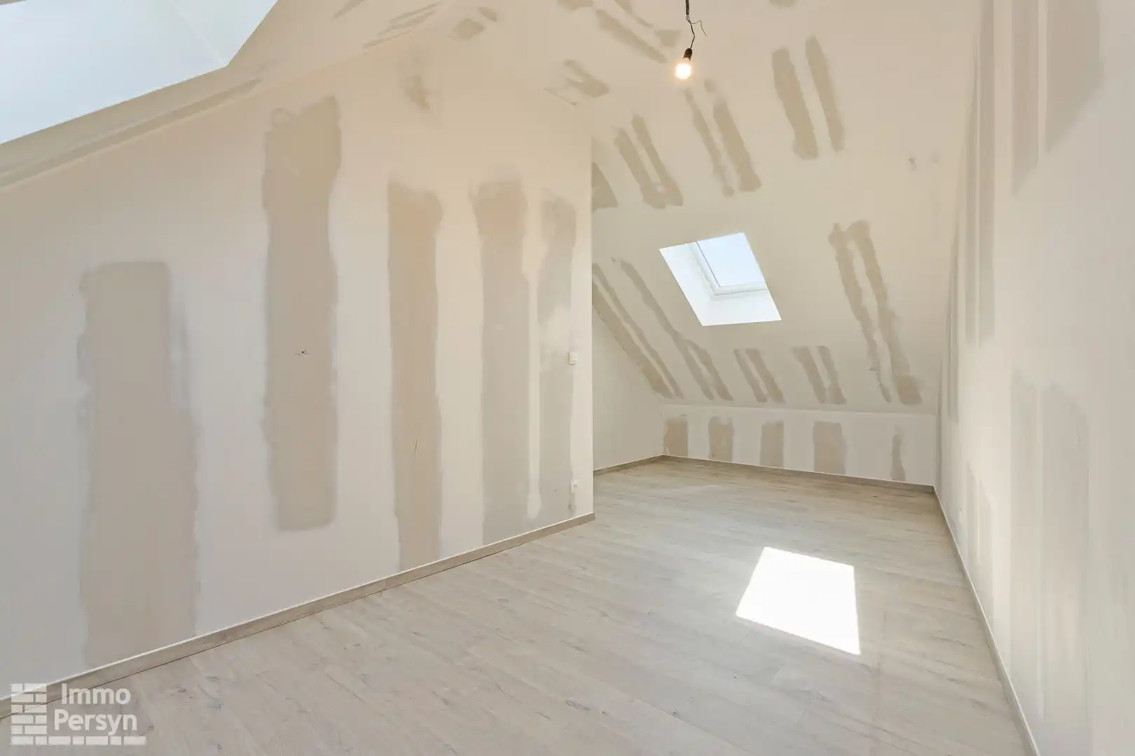 Instapklare halfopen bebouwing met 3 slaapkamers foto 25