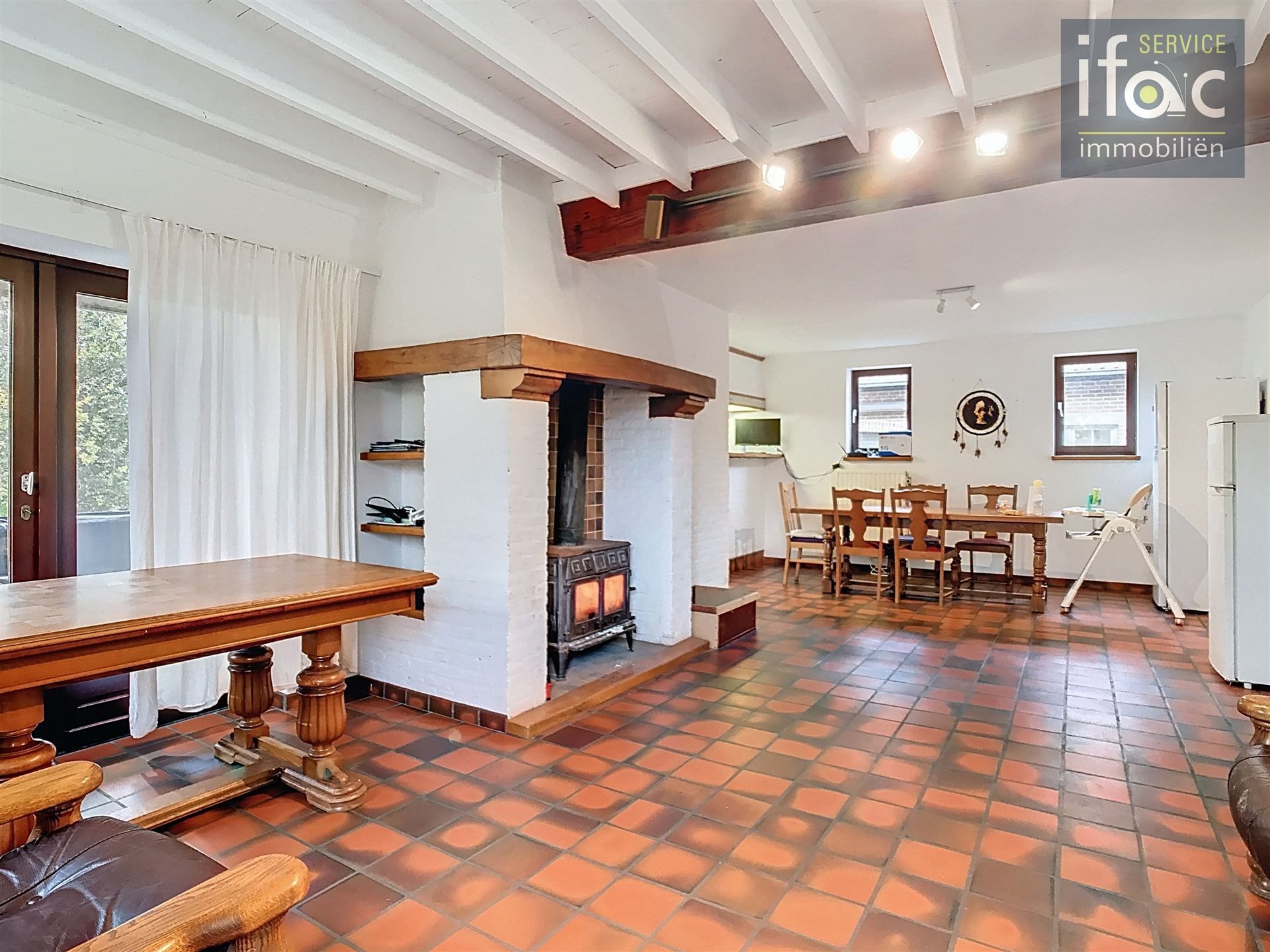 Huis met 4 slpks, 2 badk., tuin en garage foto 5