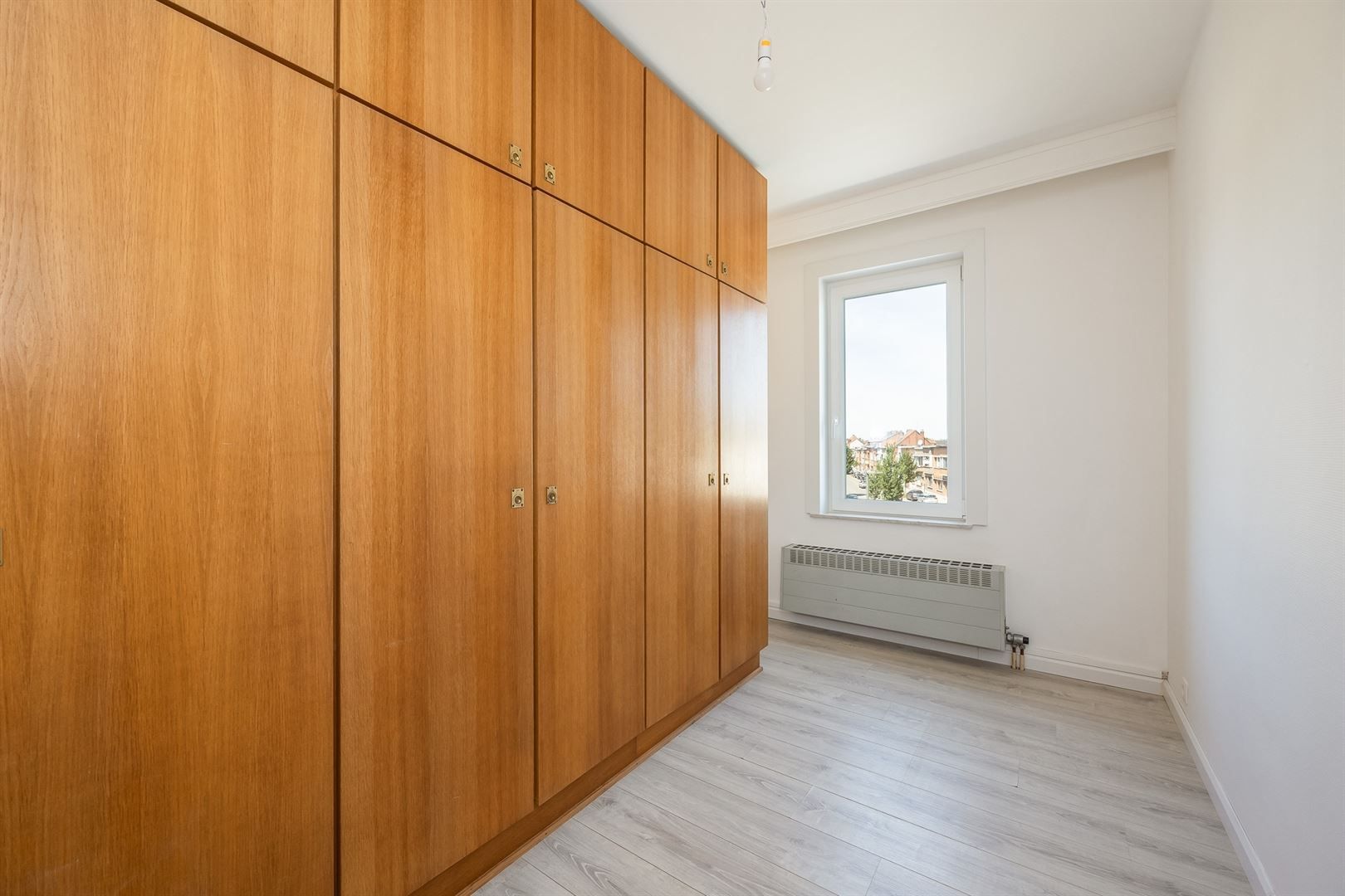 Licht en ruim appartement met 2 slpks en terrasje op centrale locatie foto 10