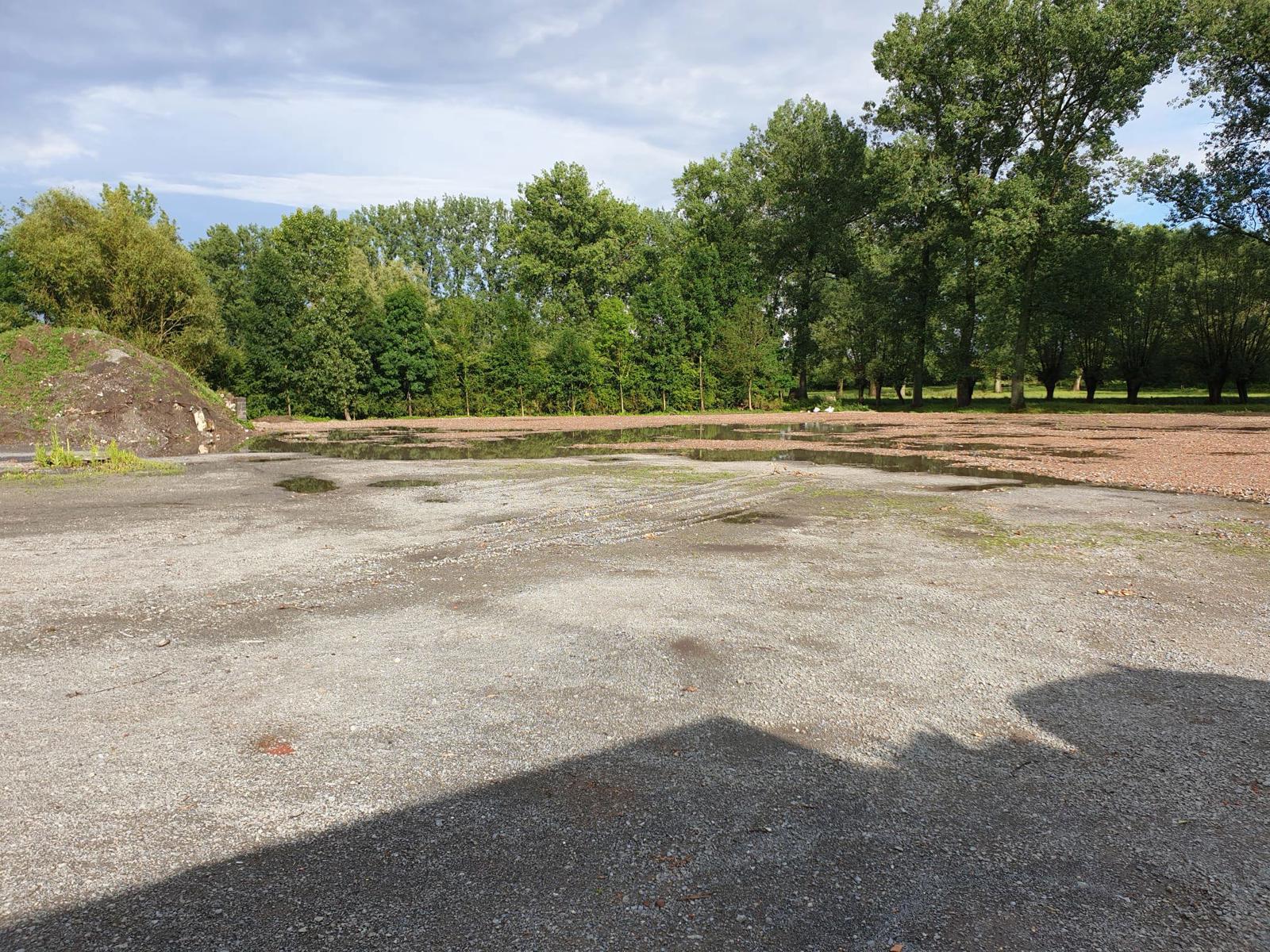 LIERDE - Terrein met loods op 1,3 ha foto 2