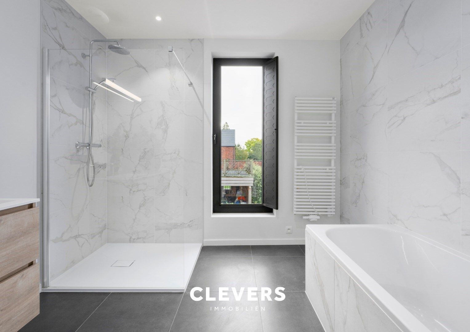 Luxueuze, moderne villa in rustige residentiële omgeving foto 13