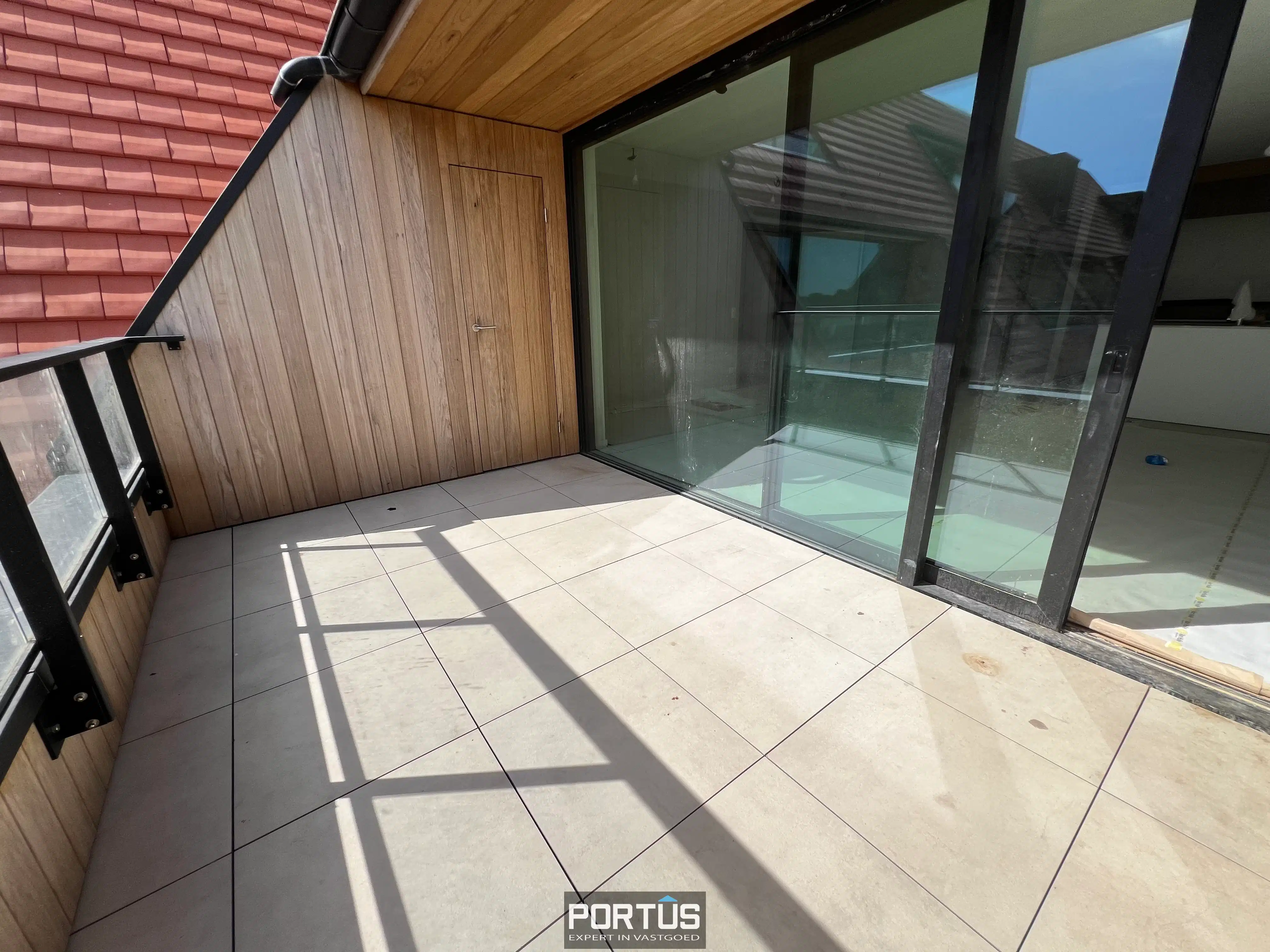 Instapklaar nieuwbouwappartement te koop met 1 slaapkamer in Residentie Portanic te Nieuwpoort foto 2