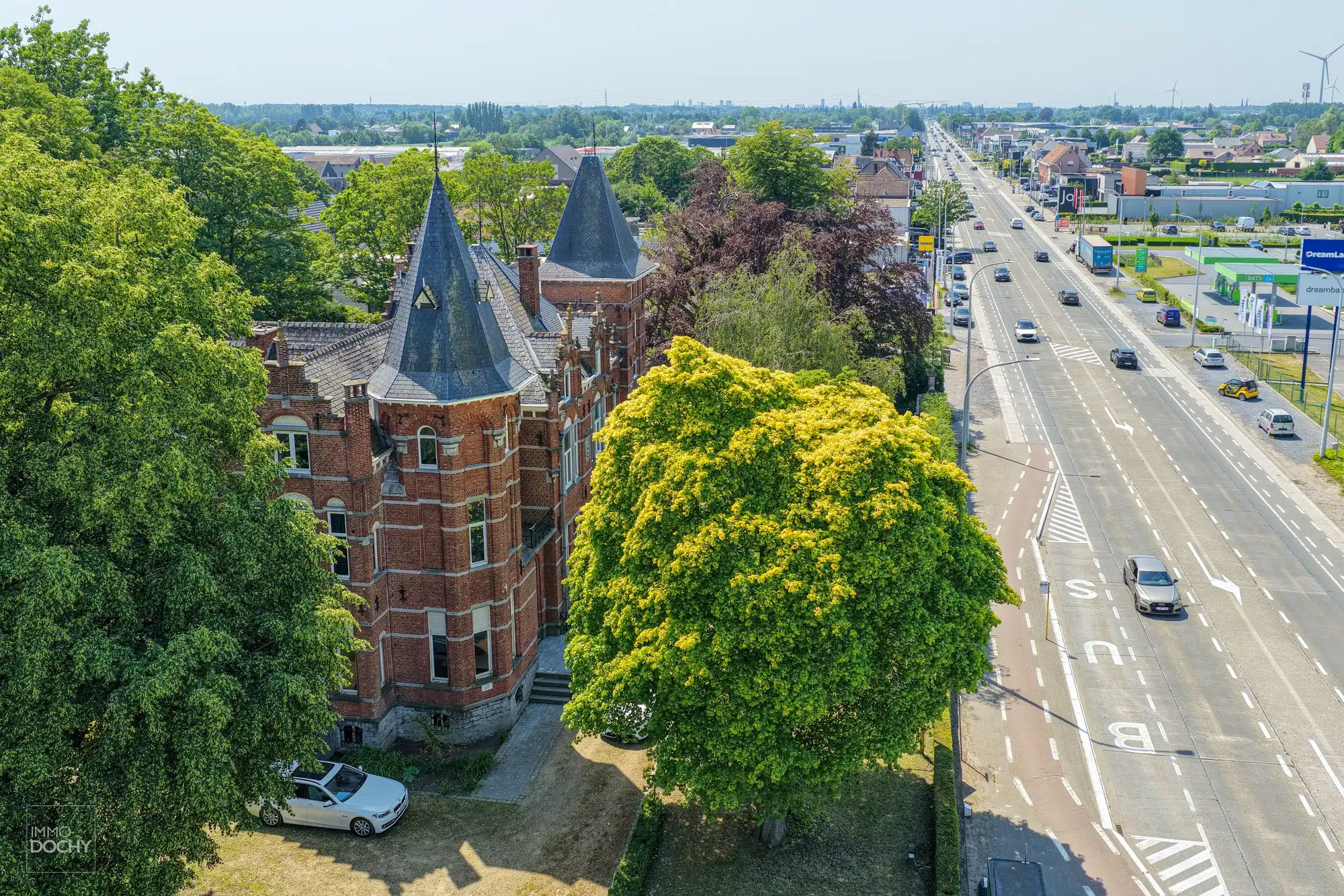 Karaktervolle villa met kasteelallure foto 2