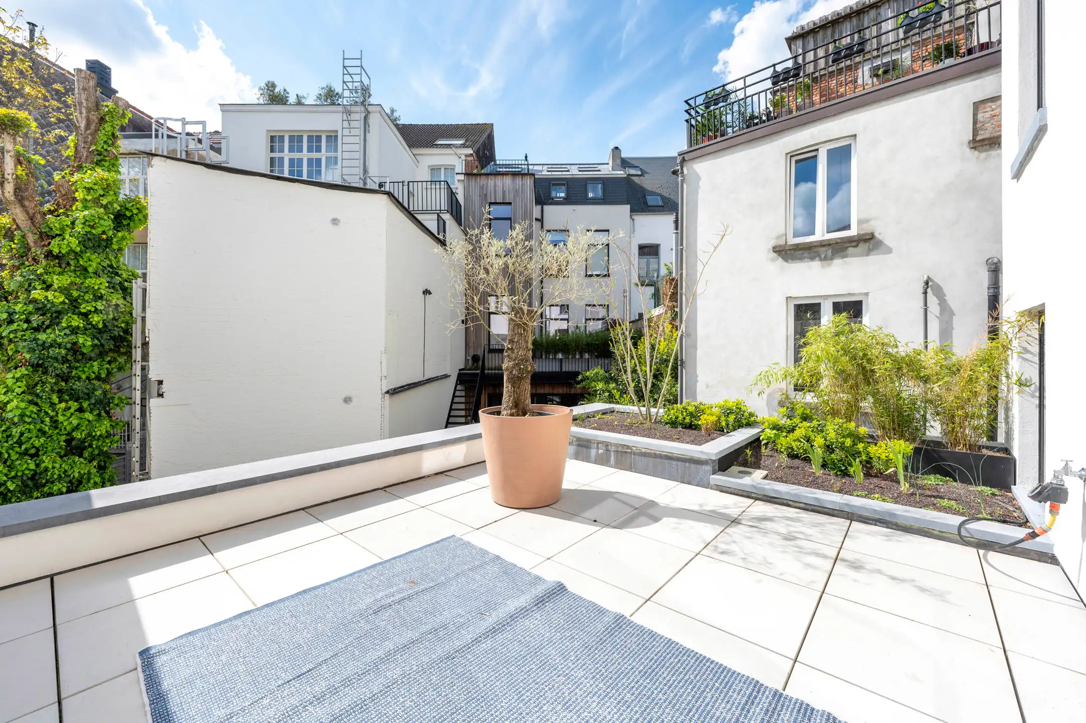 ANTWERPEN-ZUID - Gerenoveerd herenhuis met tuin  foto 15