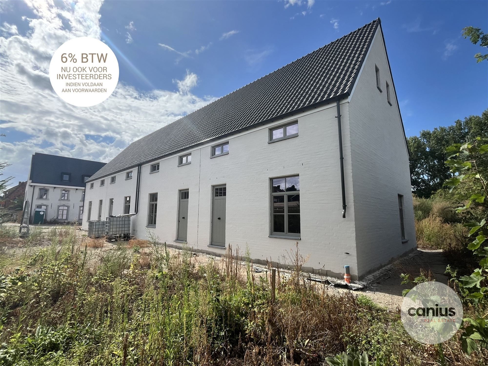 WONEN IN EEN NIEUWBOUW IN HET BEGIJNHOF foto {{pictureIndex}}