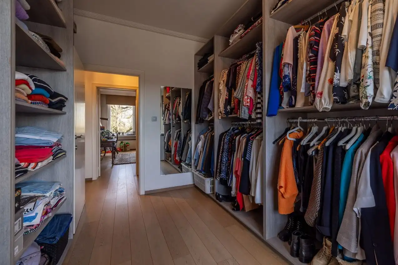 Bauhaus stijl '60, panoramisch zicht op Basiliek foto 38