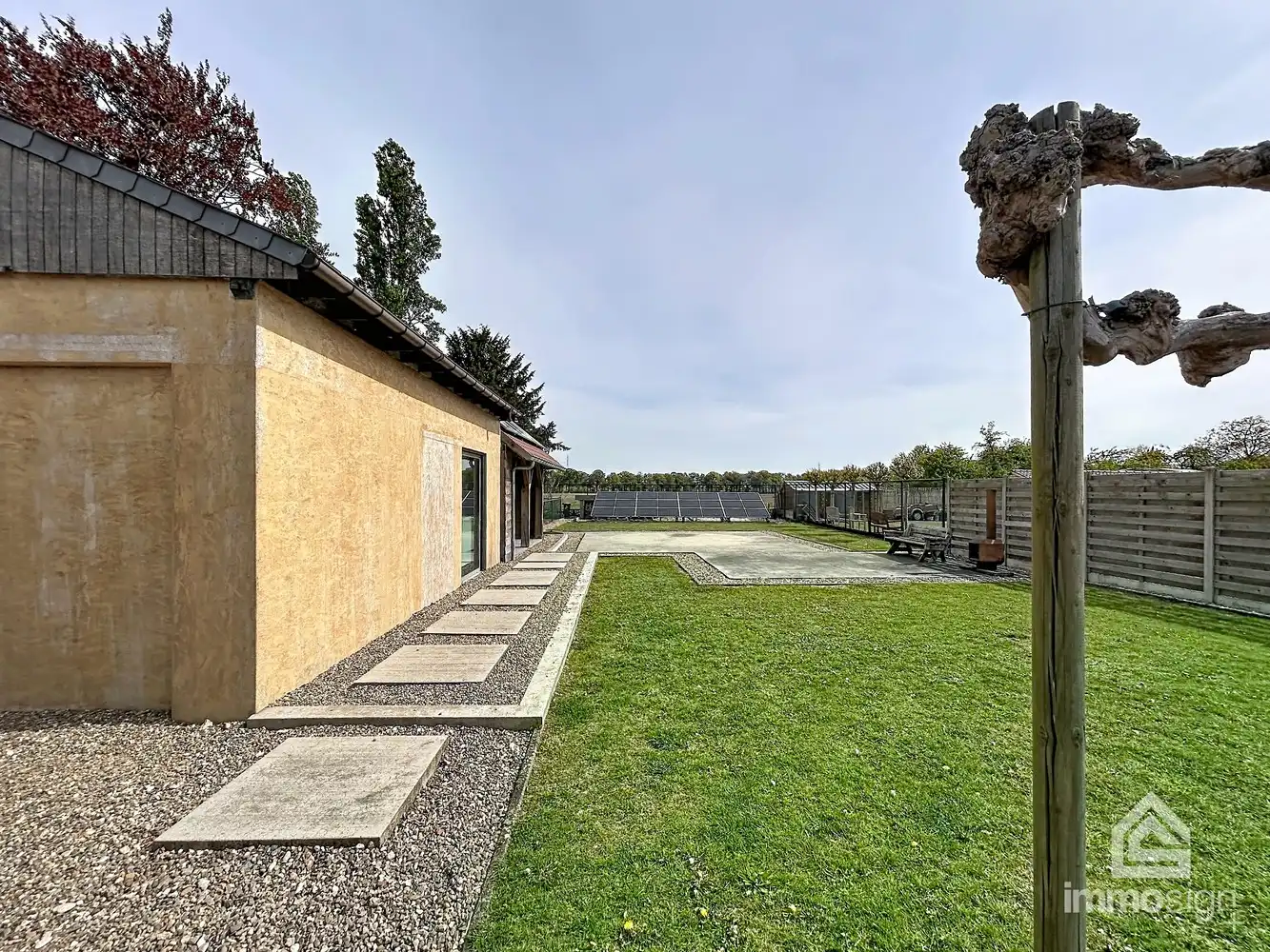 Ruime gezinswoning met drie slaapkamers te Opitter! foto 34