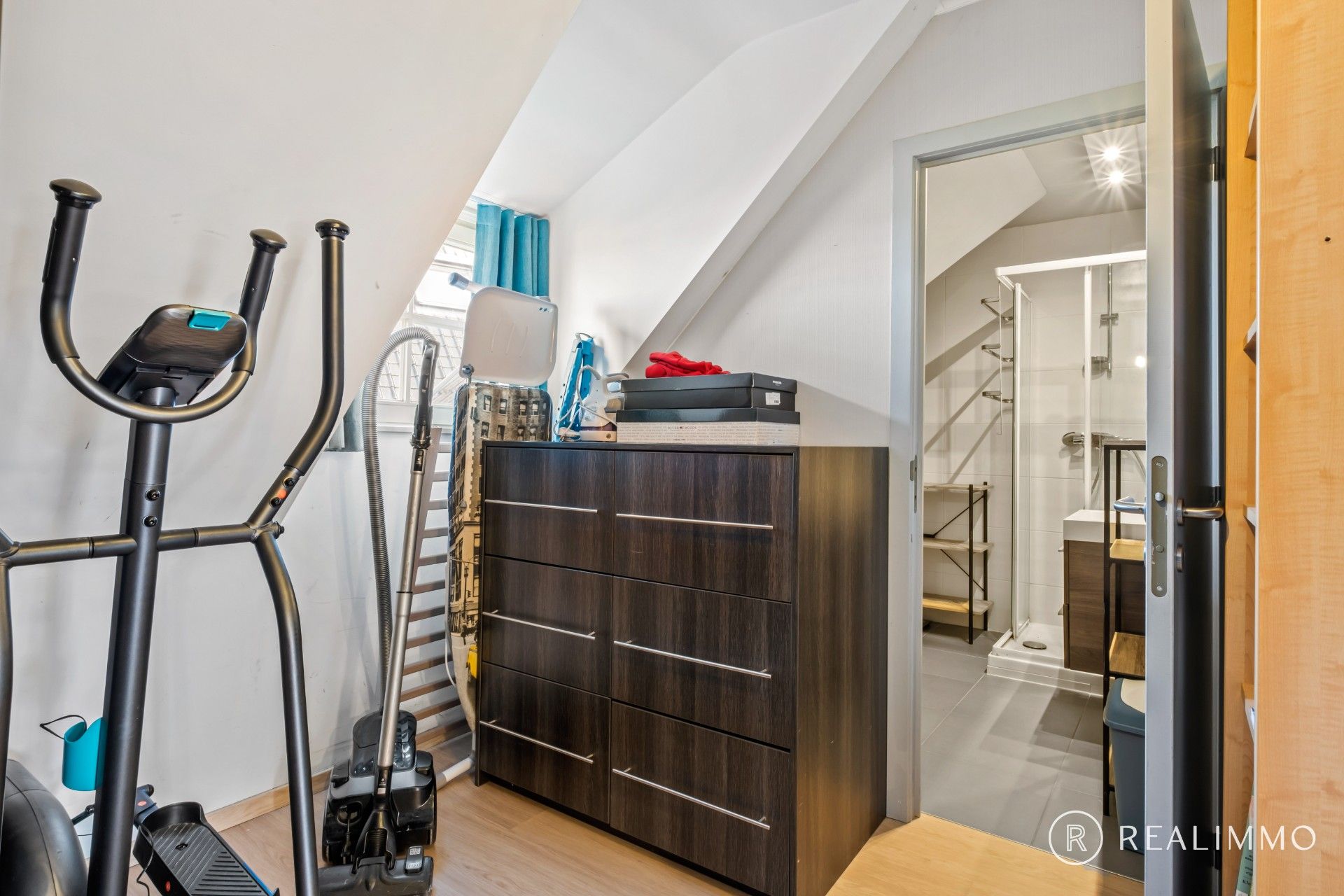 Ruim duplex appartement van 110 m² op centrale ligging in Anzegem foto 13