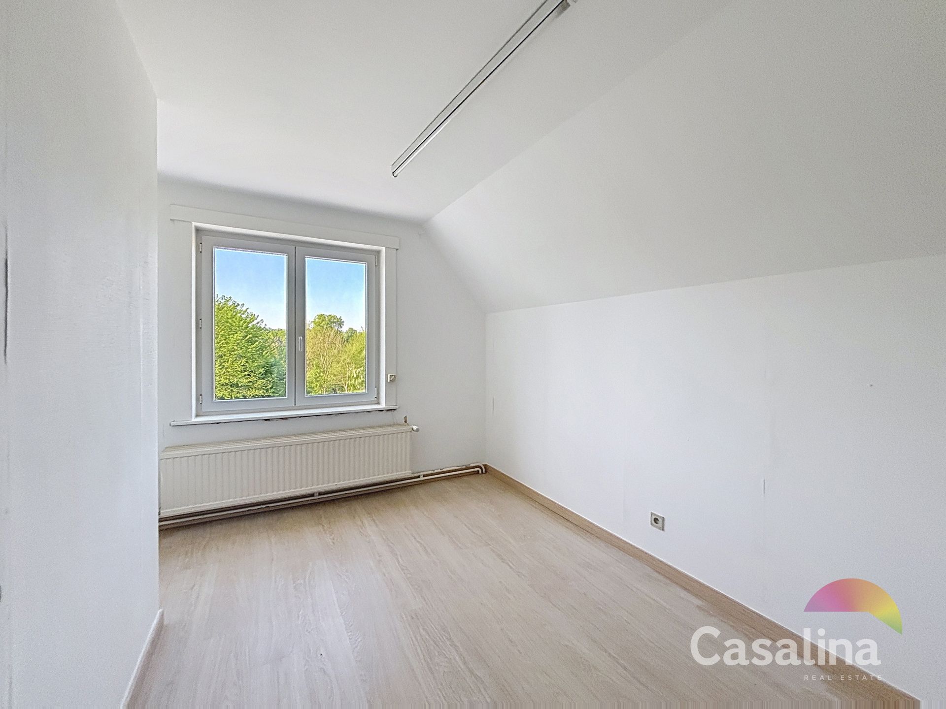 Vier gevel woning met tuin te huur  foto 9