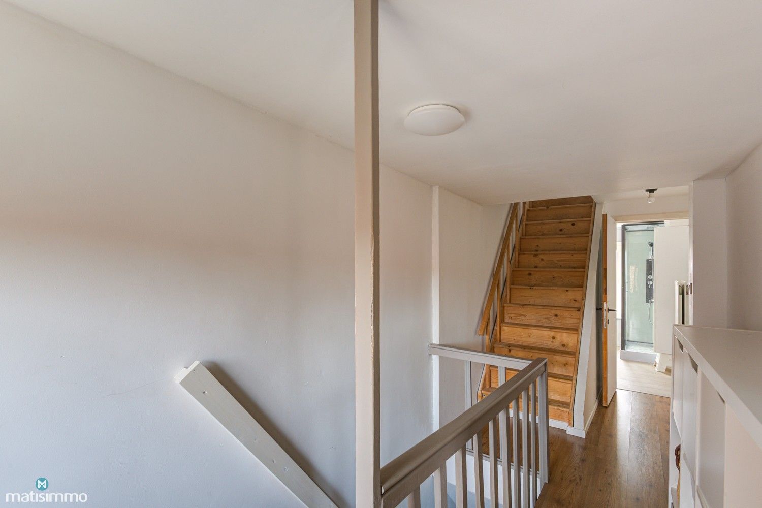 INSTAPKLARE WONING MET ZONNEPANELEN EN PRACHTIGE TUIN TE TONGEREN foto 7