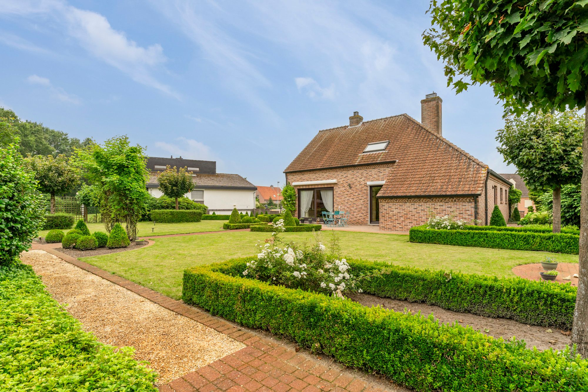 CHARMANTE EN INSTAPKLARE GEZINSWONING OP EEN PRACHTIG, GROEN EN RUSTIG PERCEEL VAN MAAR LIEFST 19A 30CA foto 35