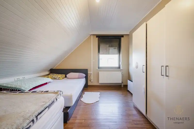 Ruime woning met tal van mogelijkheden op een strategische locatie in Sint-Truiden. foto 17