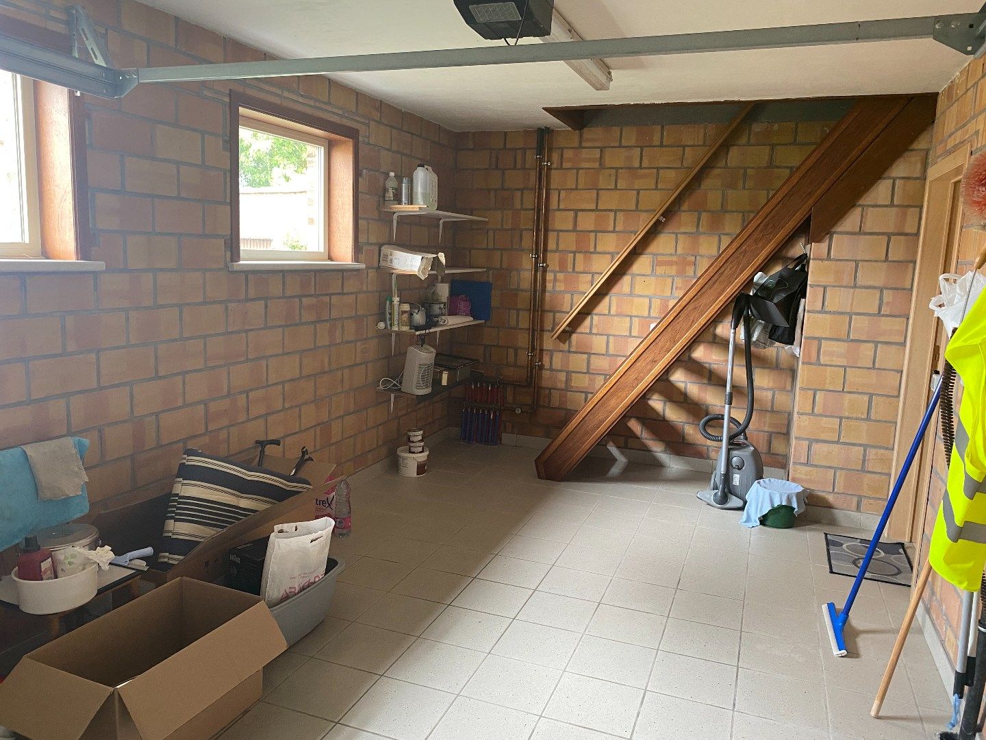Te Huur: Alleenstaande Bungalow met Ruime Tuin in Wijtschate foto 20