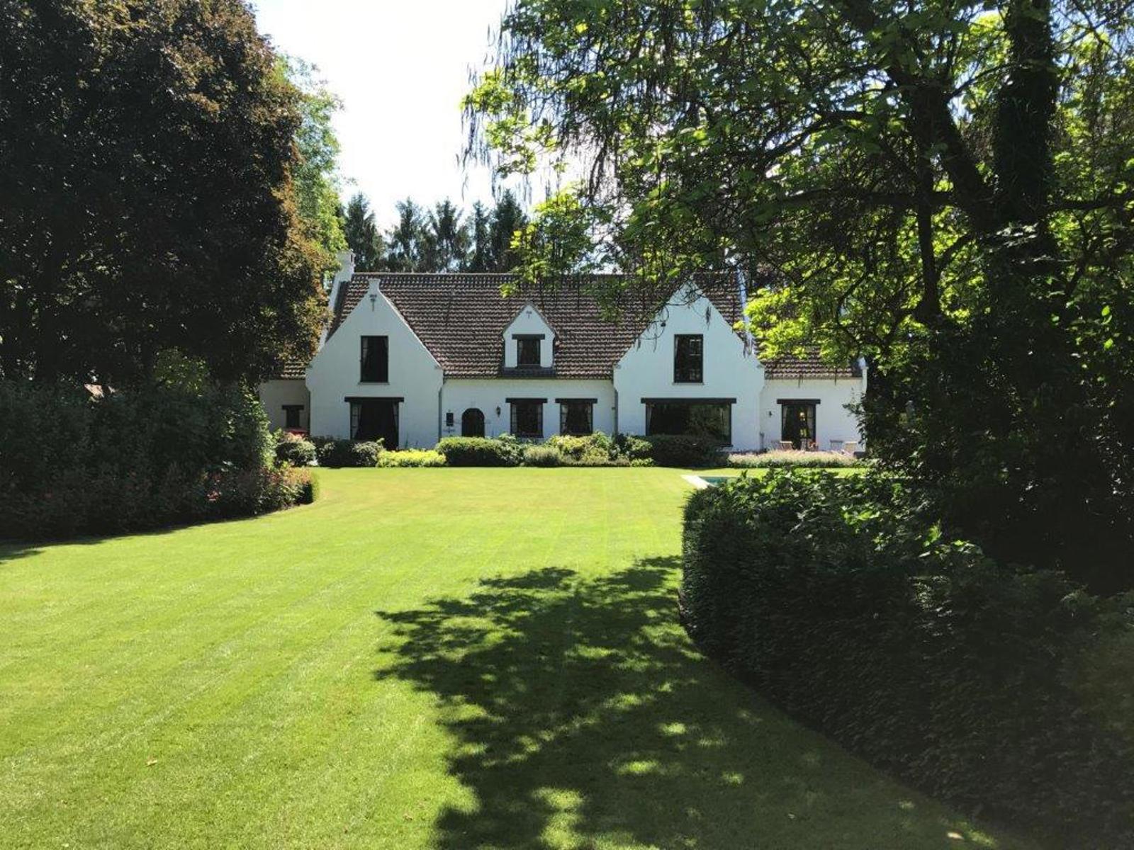 Landelijke villa met 5 slaapkamers en grote tuin foto 4