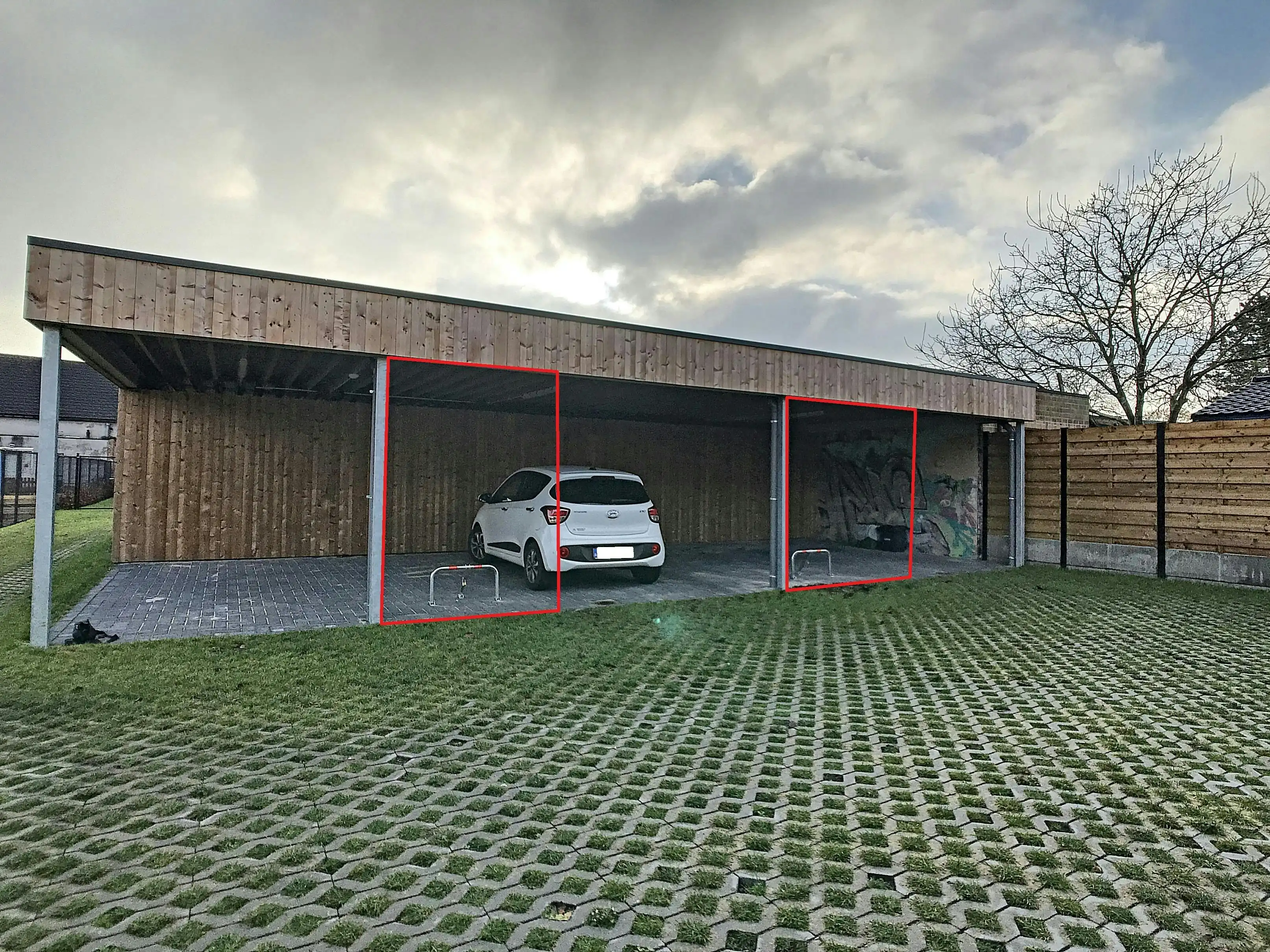 3 overdekte autostaanplaatsen te koop in het centrum van Wuustwezel foto 8