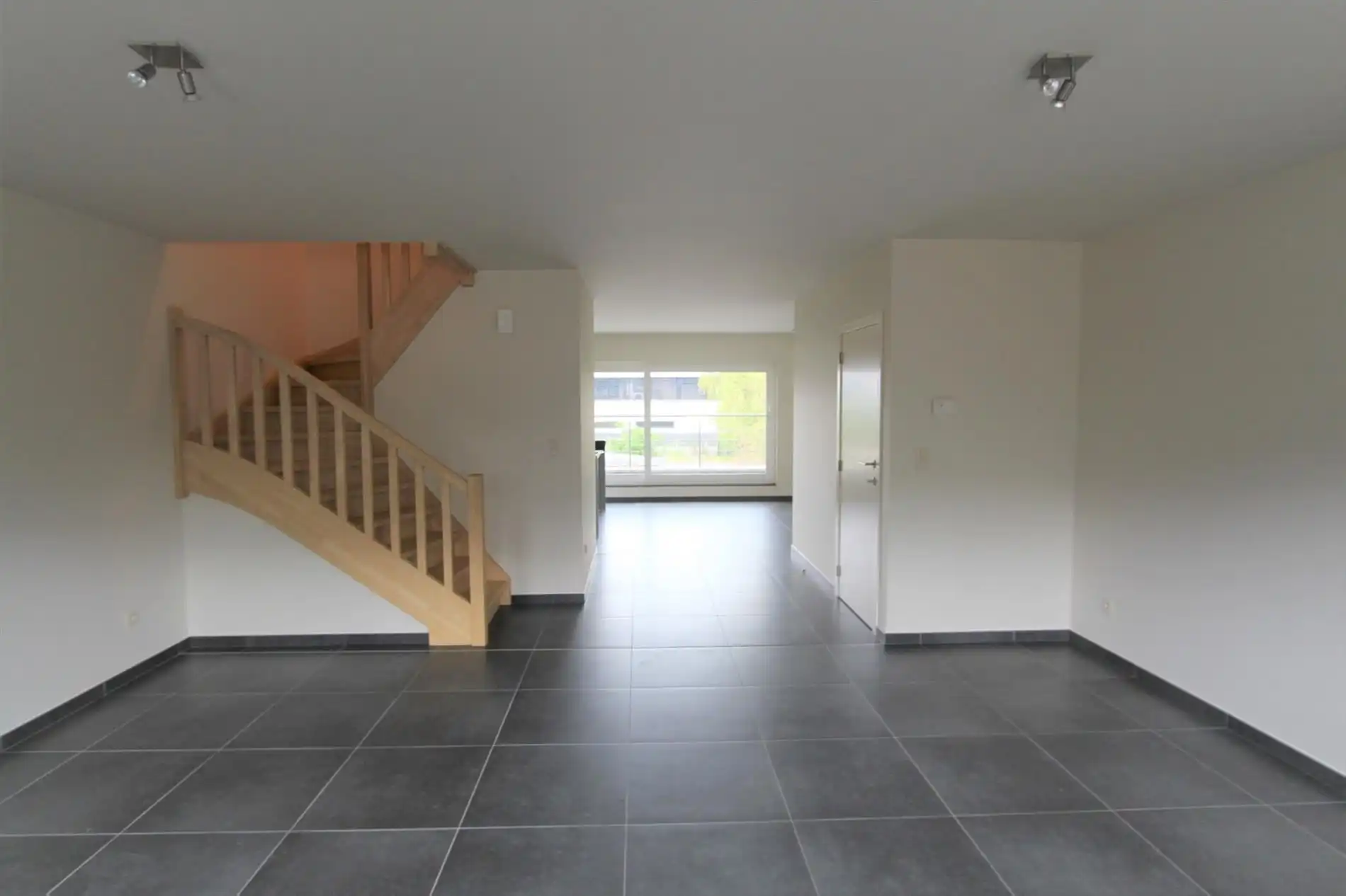 Duplex APPARTEMENT te Tessenderlo : 2 slpks, terras foto 2