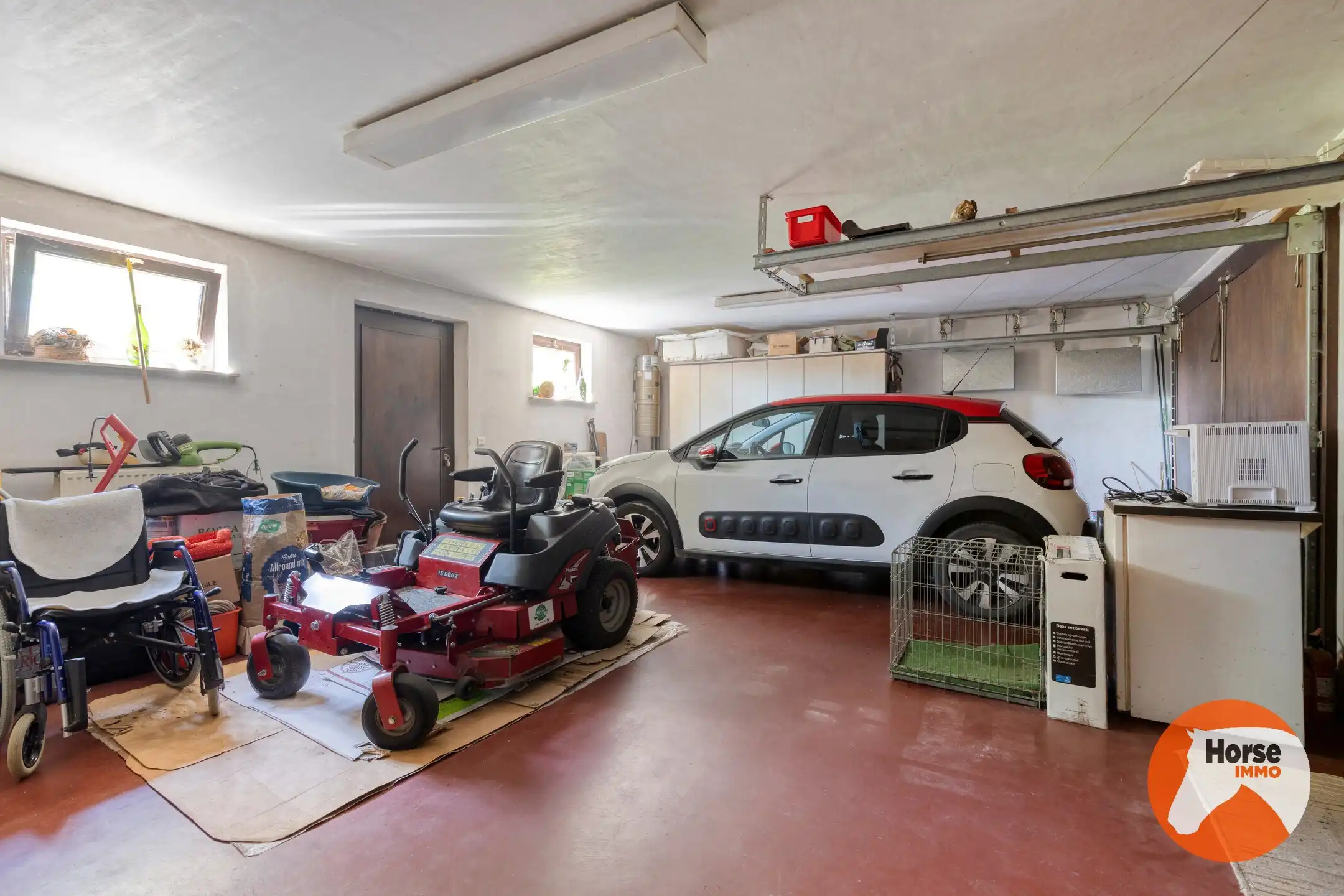 ROESELARE – Unieke villa met bijgebouwen op 4,7 ha foto 20