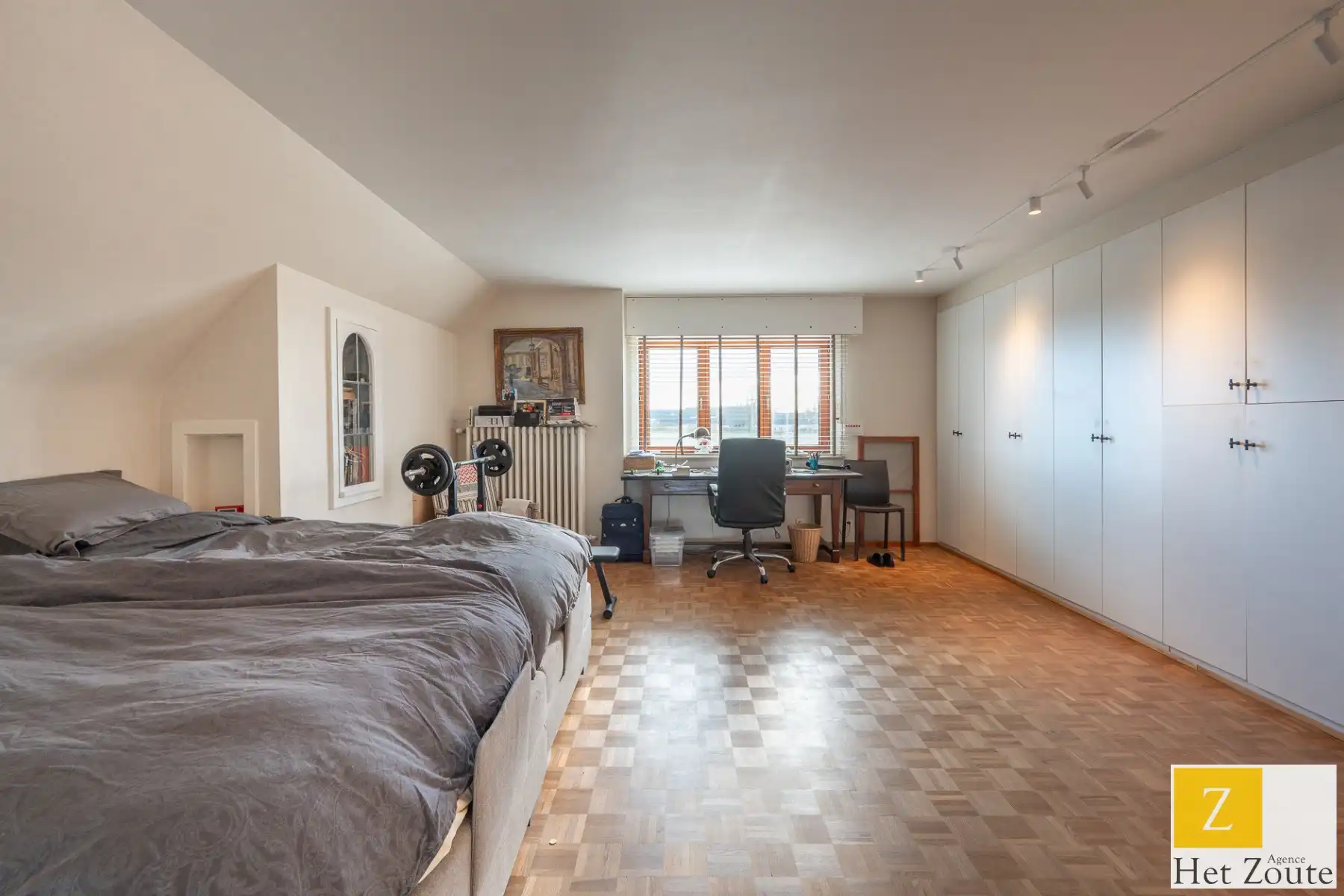 Twee ruime villa’s op één groot perceel (5.460 m²) te Knokke foto 20