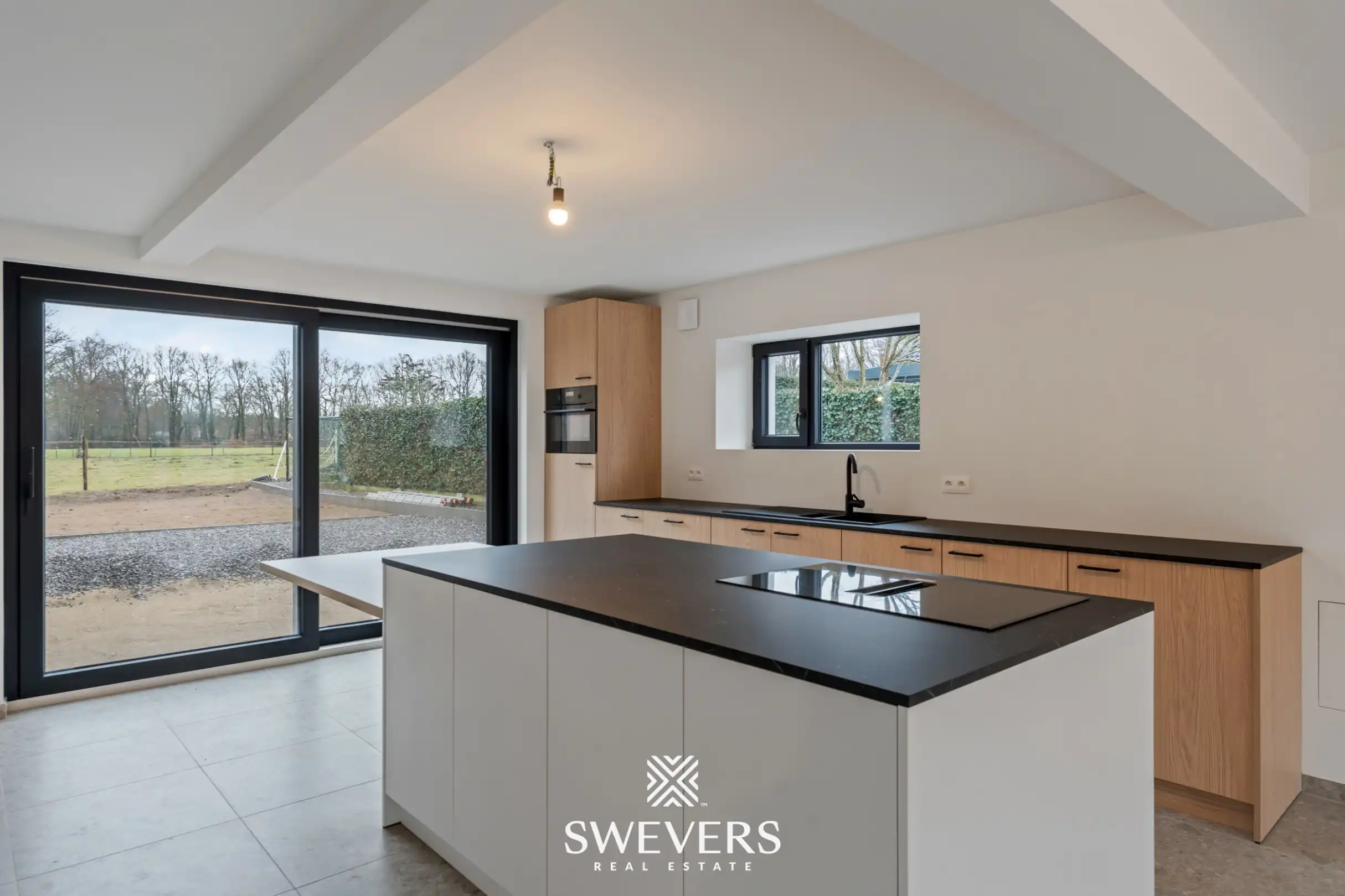 Exclusief wonen (253 m²) in een volledig gerenoveerde open bebouwing te Zonhoven (aankoop aan 2% mogelijk) foto 10