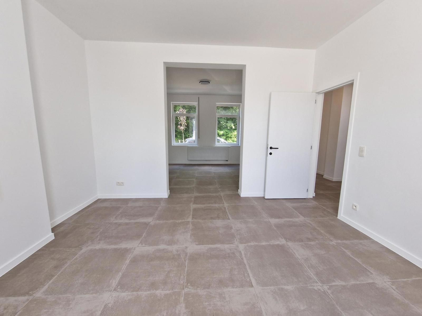 Gerenoveerde woning 3 slpks 2 badks te Landen foto 6