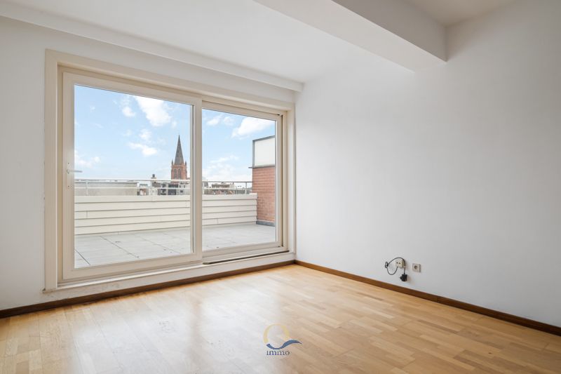 Uniek 1slpk dakappartement met royale zonneterassen op wandelafstand van zee ! foto 4