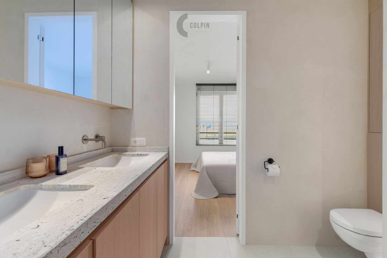 Stijlvol gerenoveerd 3slk- appartement met frontaal zeezicht foto 10