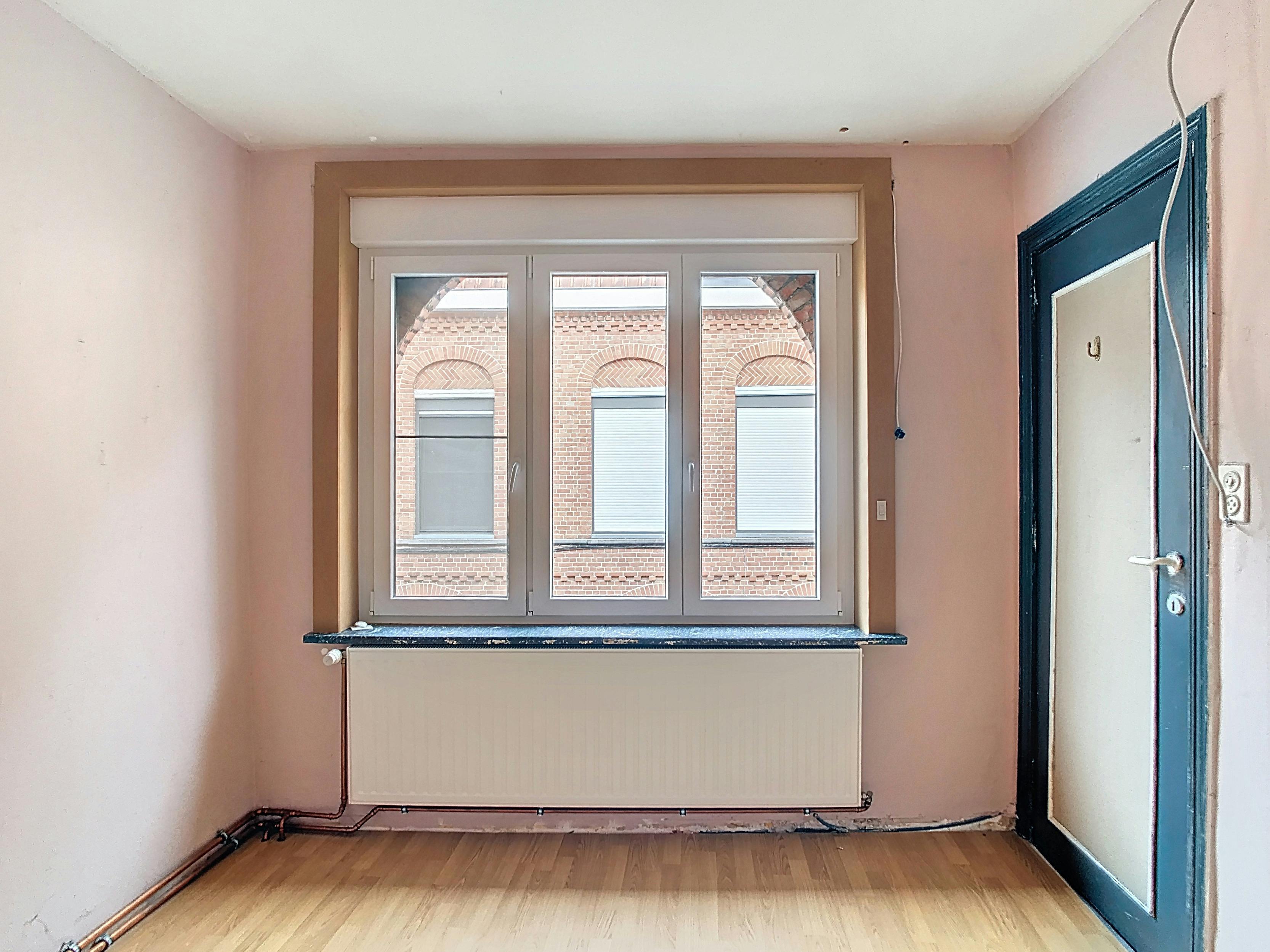 Huis te koop in Ieper centrum met 3 slaapkamers en stadstuin foto 17