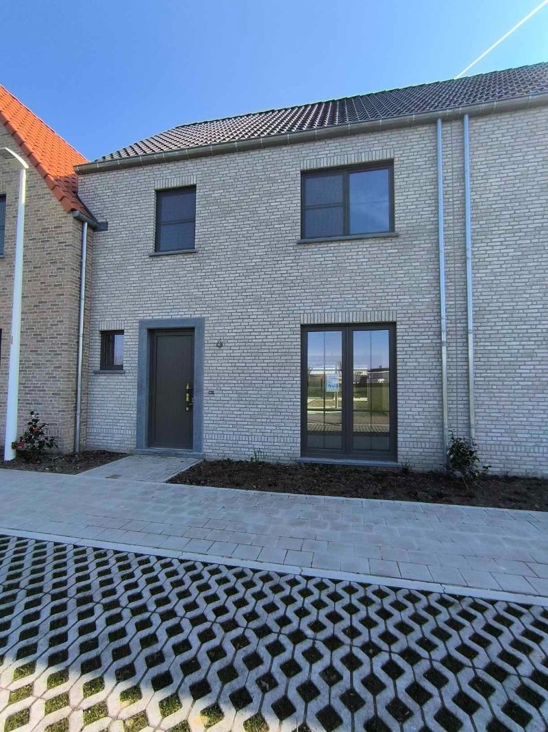 Nieuwbouw woning foto {{pictureIndex}}