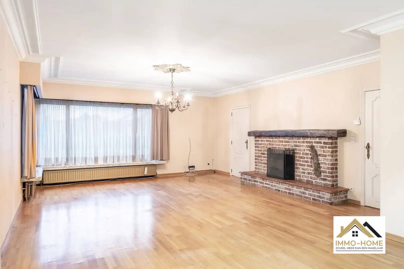 Vrijstaande woning op een ruime grond op topligging te Beervelde!  foto 7