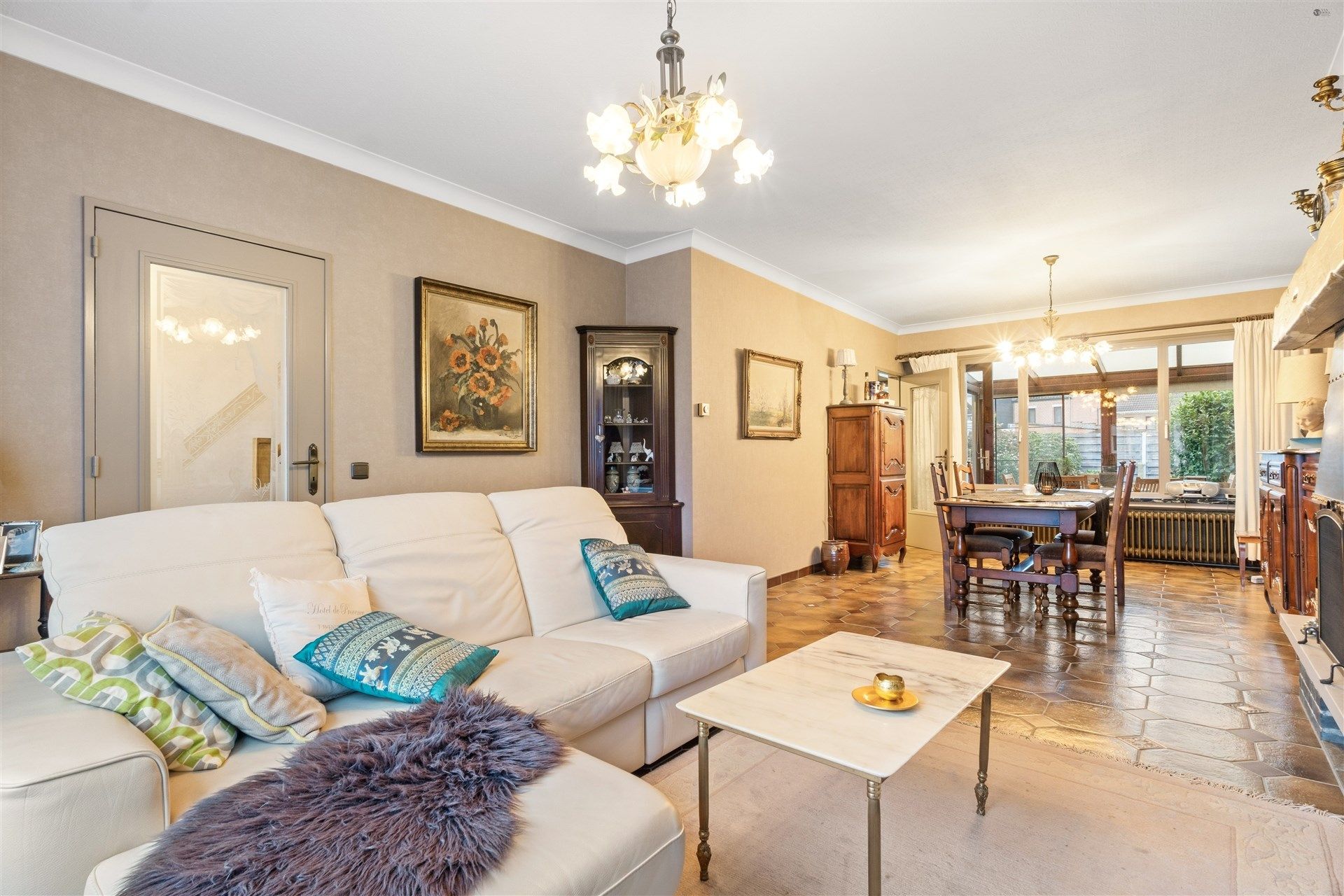 Half open bebouwing foto 5