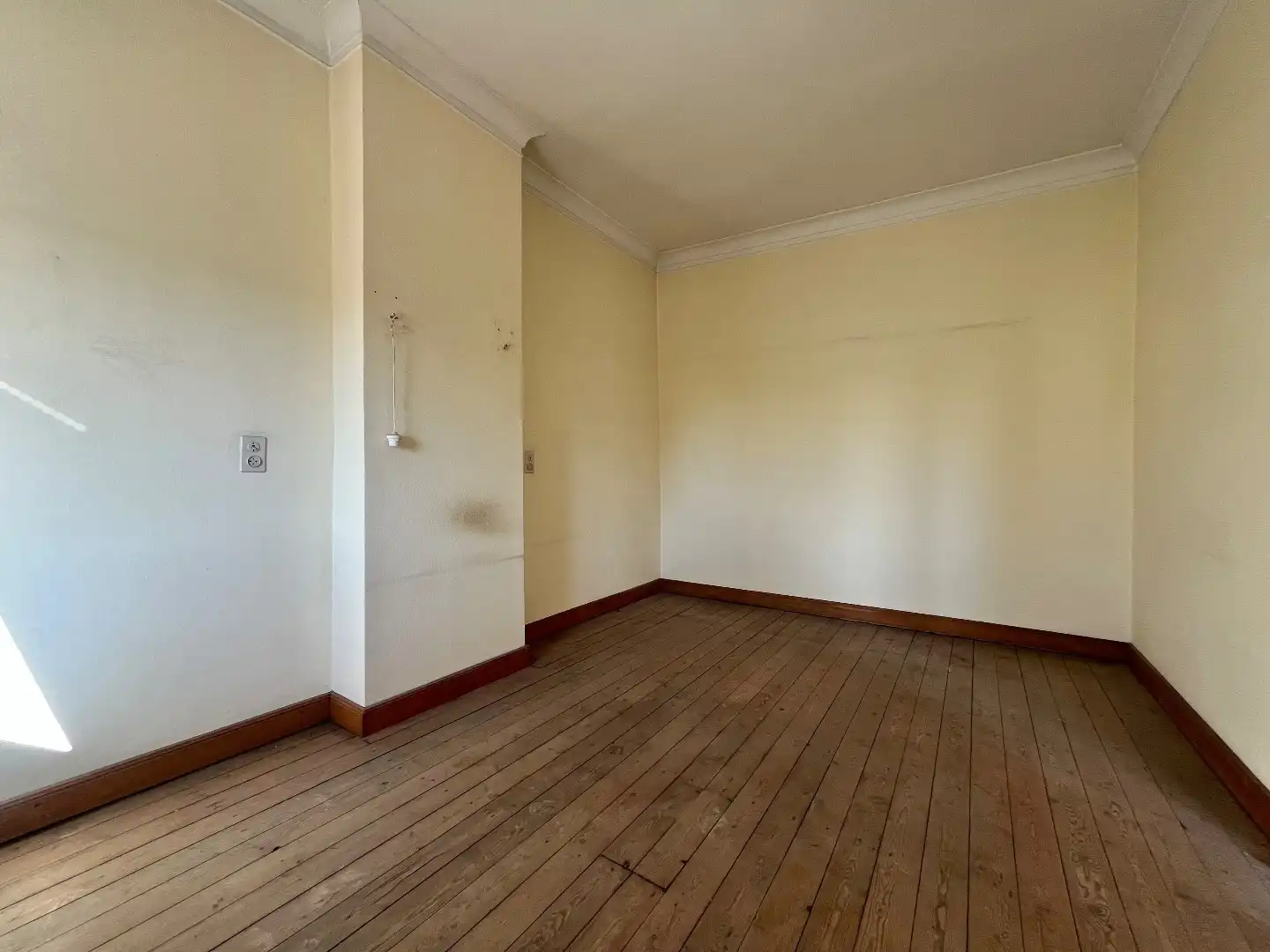 Authentieke woning met tuin en garage in het rustige Ooigem foto 10