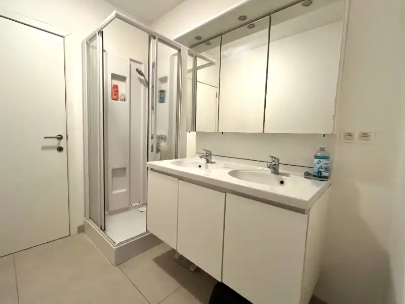 2 slaapkamer duplex appartement met garage foto 10