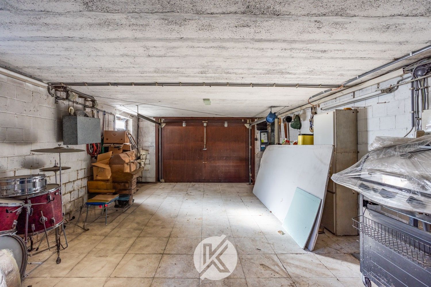 Robuuste, tijdloze villa met veel potentieel foto 22