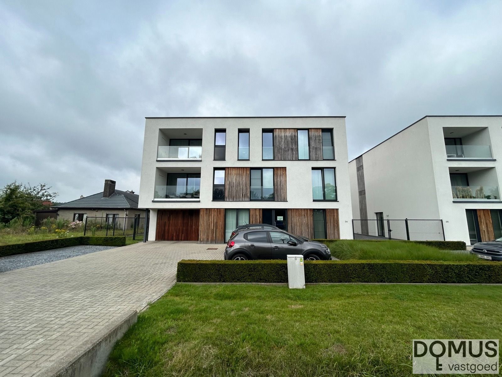 Charmant 1-slaapkamerappartement met terras en garage foto 12