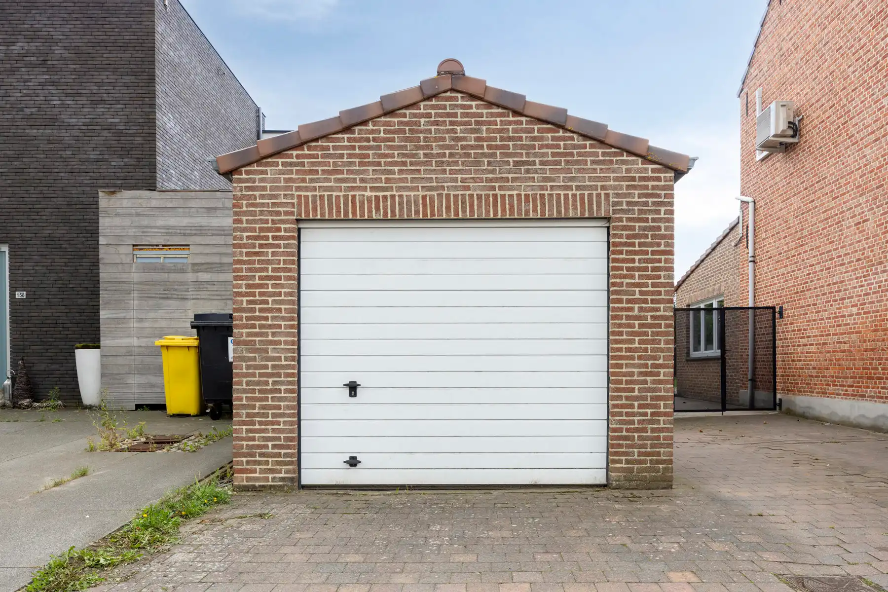 Karaktervolle, ruime woning met onderhoudsvriendelijke tuin foto 30